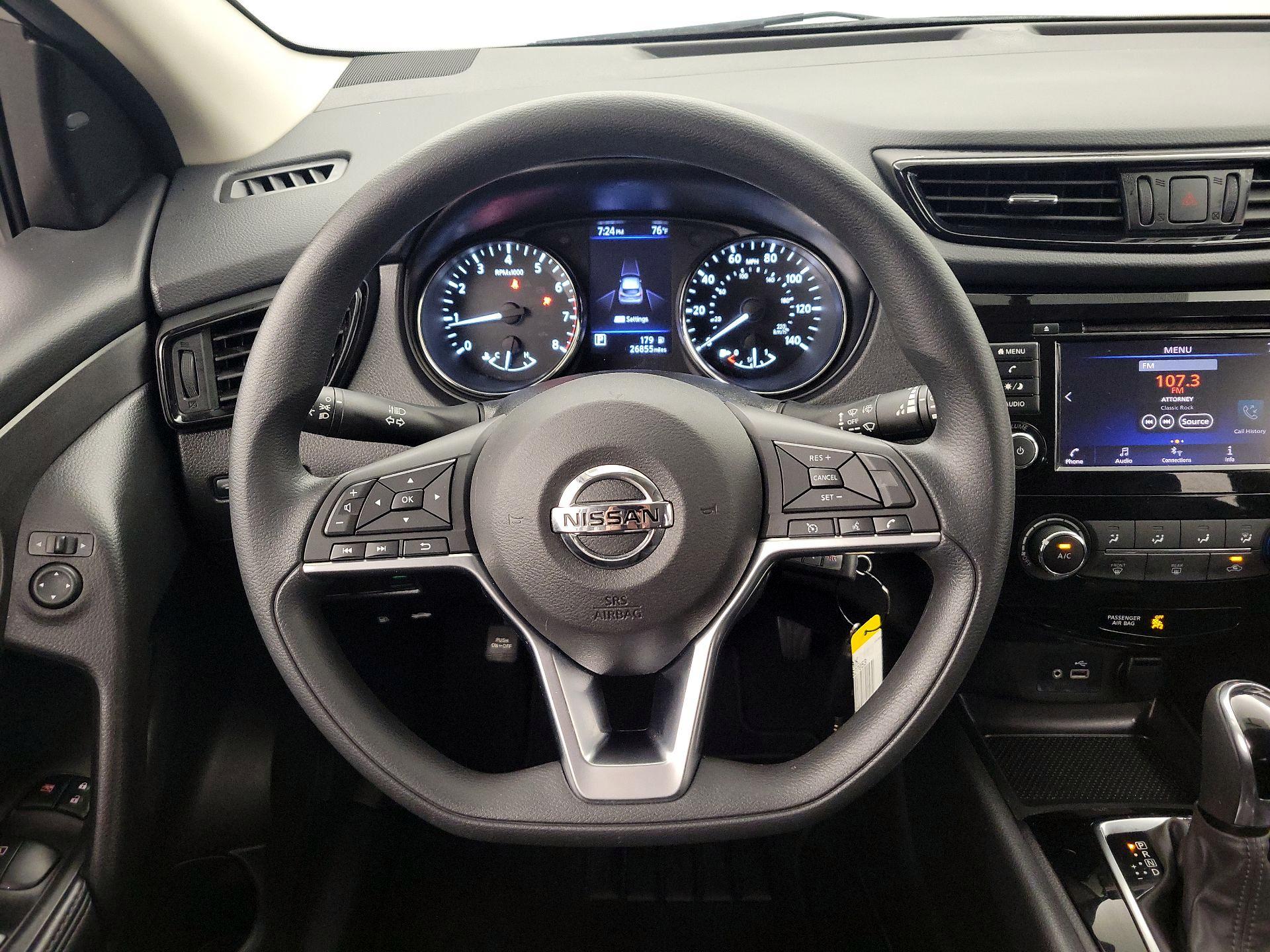 Thumbnail: 2019 Nissan Rogue Sport - 10