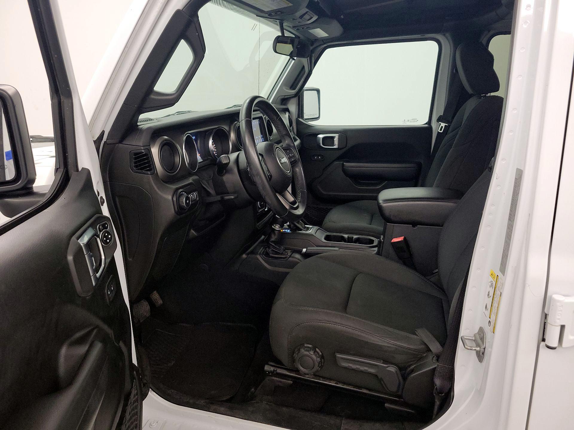 Thumbnail: 2019 Jeep Wrangler - 11