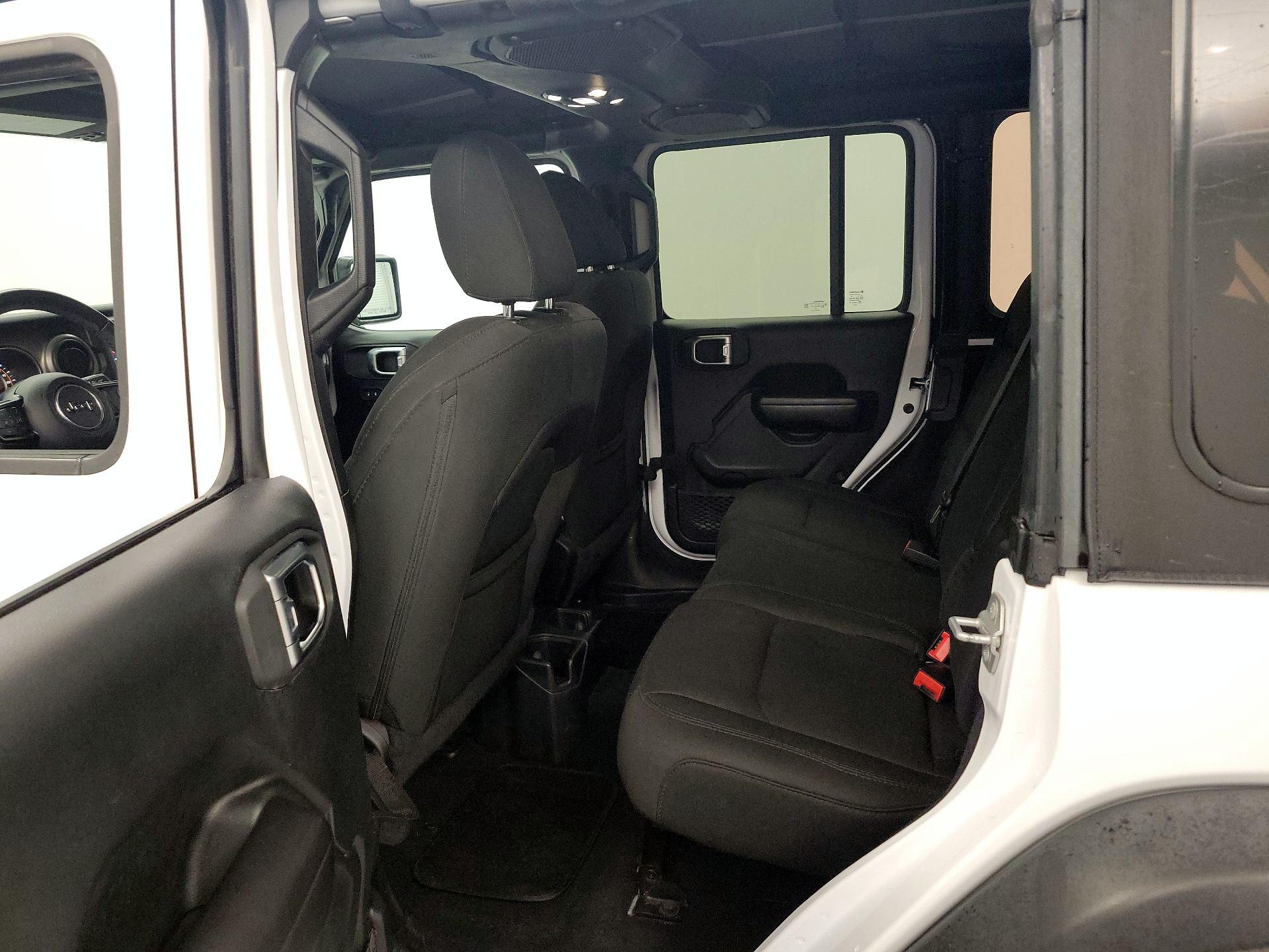 Thumbnail: 2019 Jeep Wrangler - 19