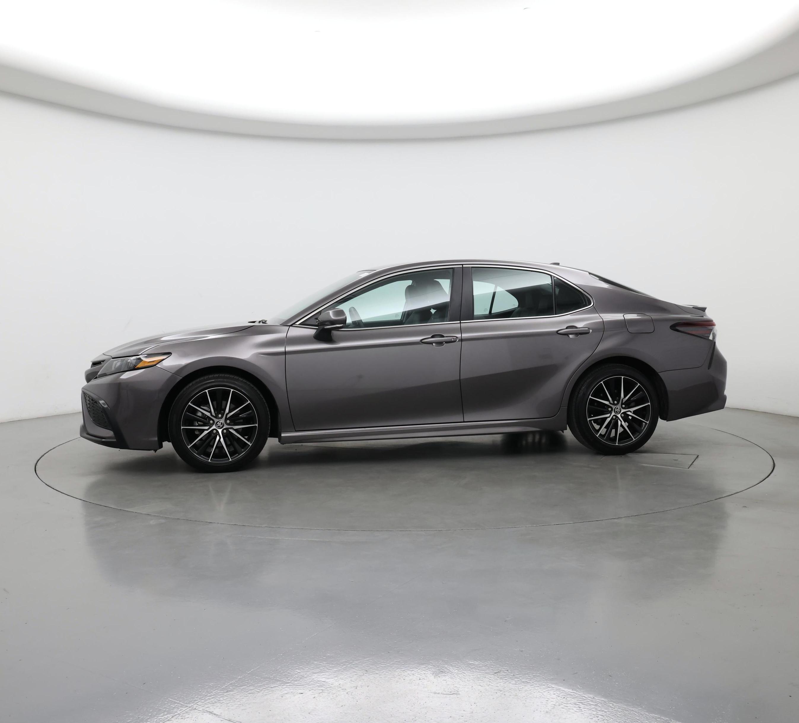 Thumbnail: 2024 Toyota Camry - 3