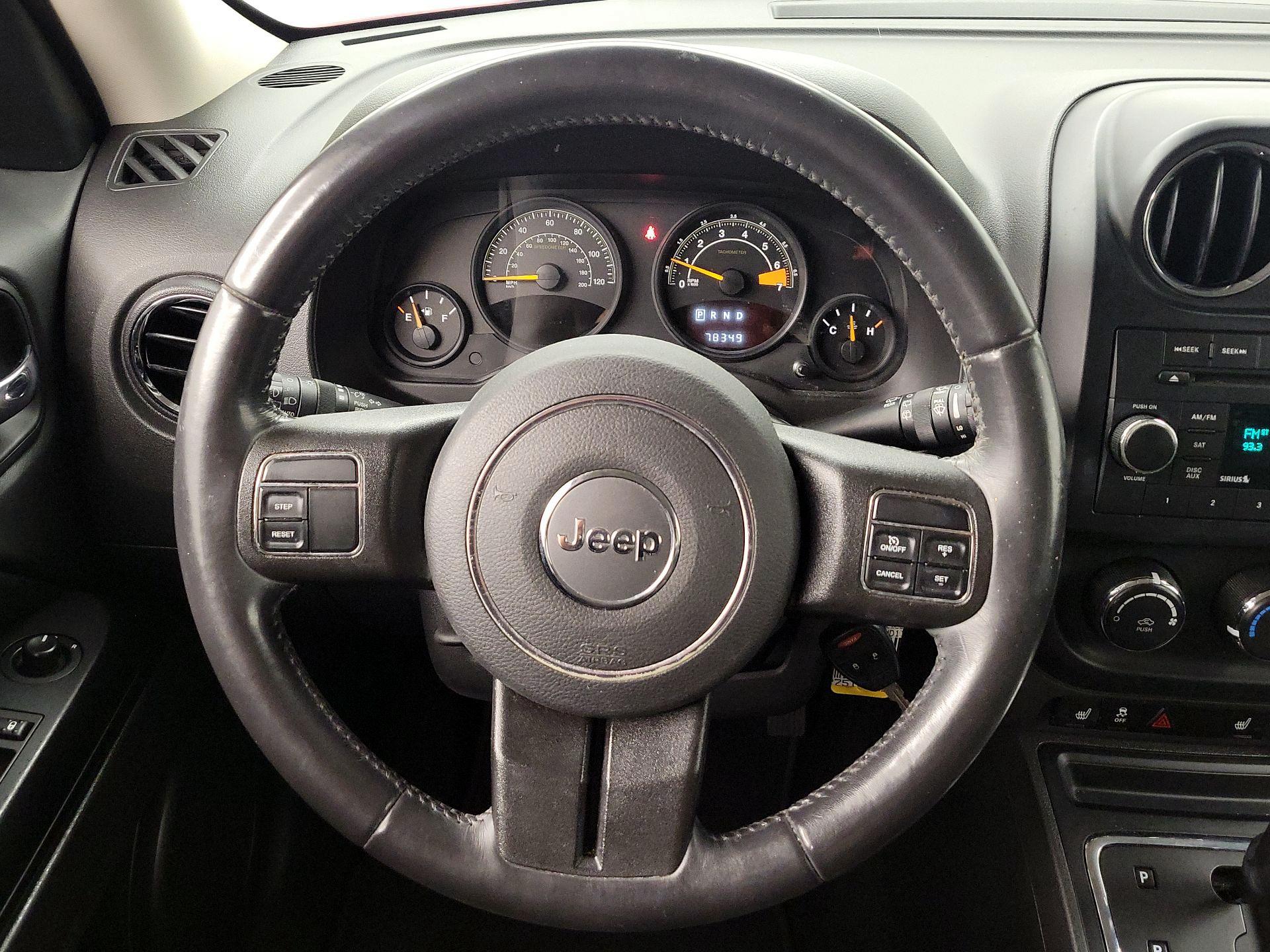 Thumbnail: 2017 Jeep Patriot - 10