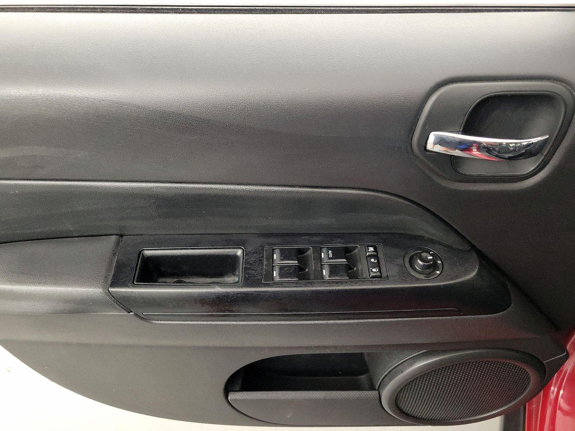 Thumbnail: 2017 Jeep Patriot - 12