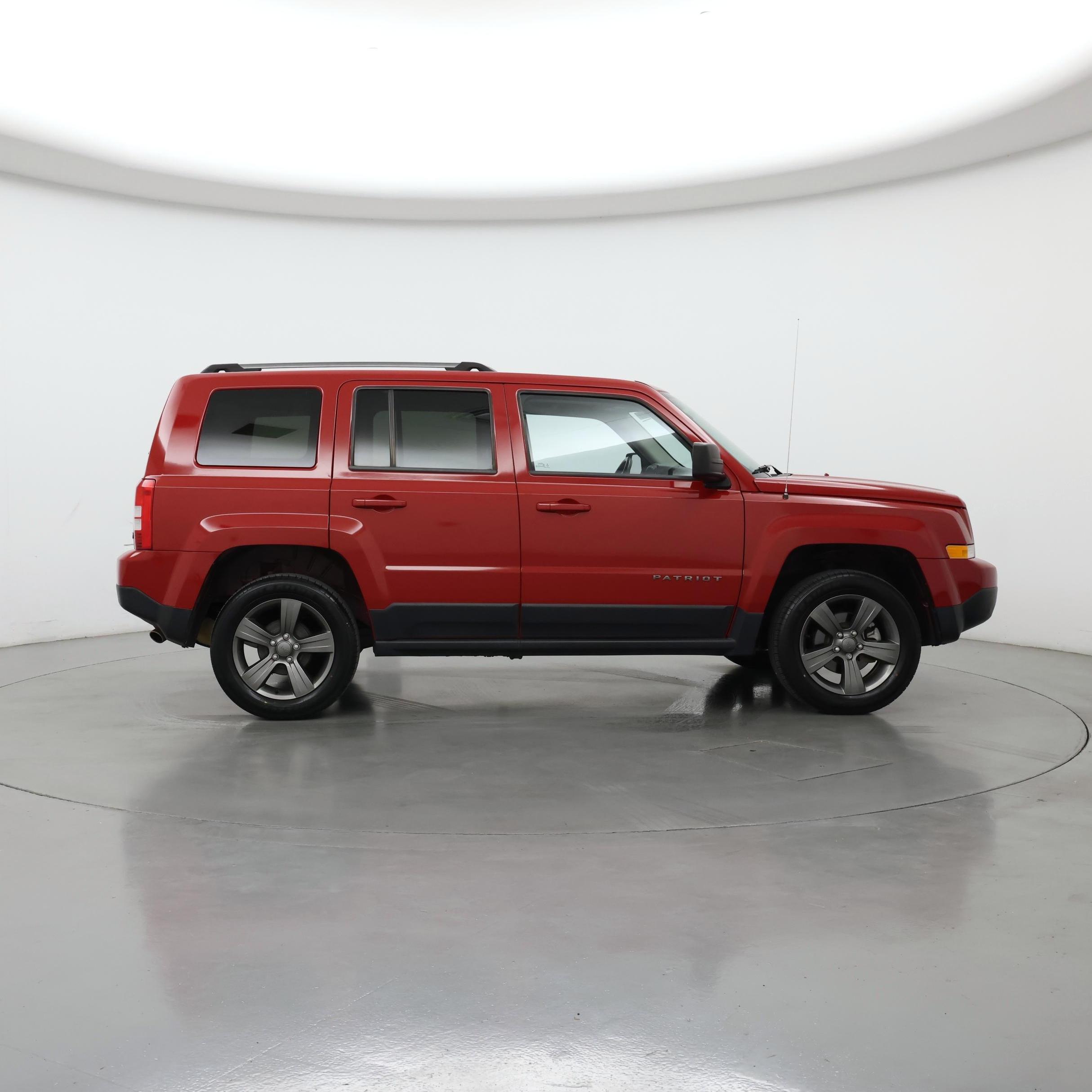Thumbnail: 2017 Jeep Patriot - 7