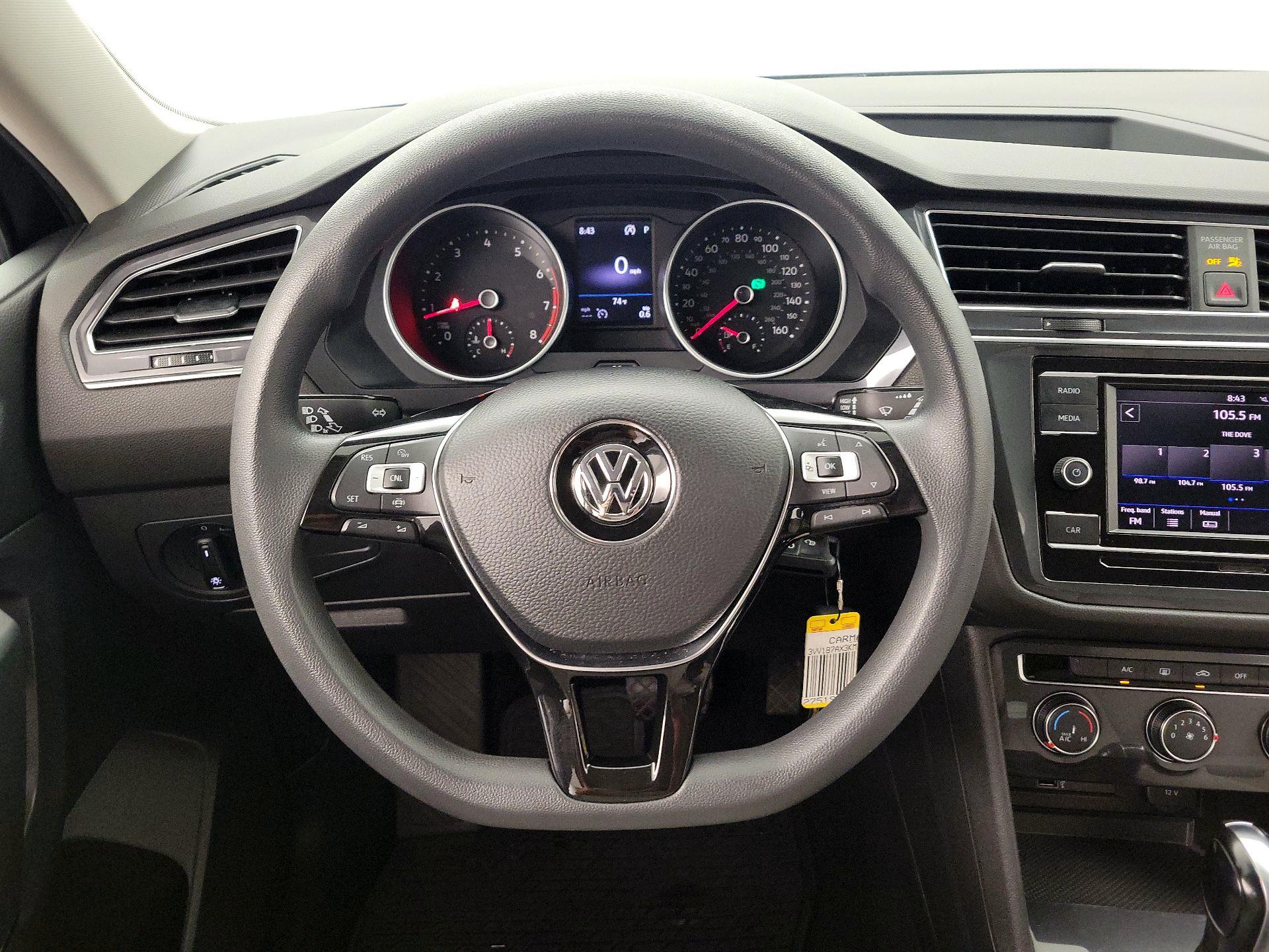 Thumbnail: 2019 Volkswagen Tiguan - 10