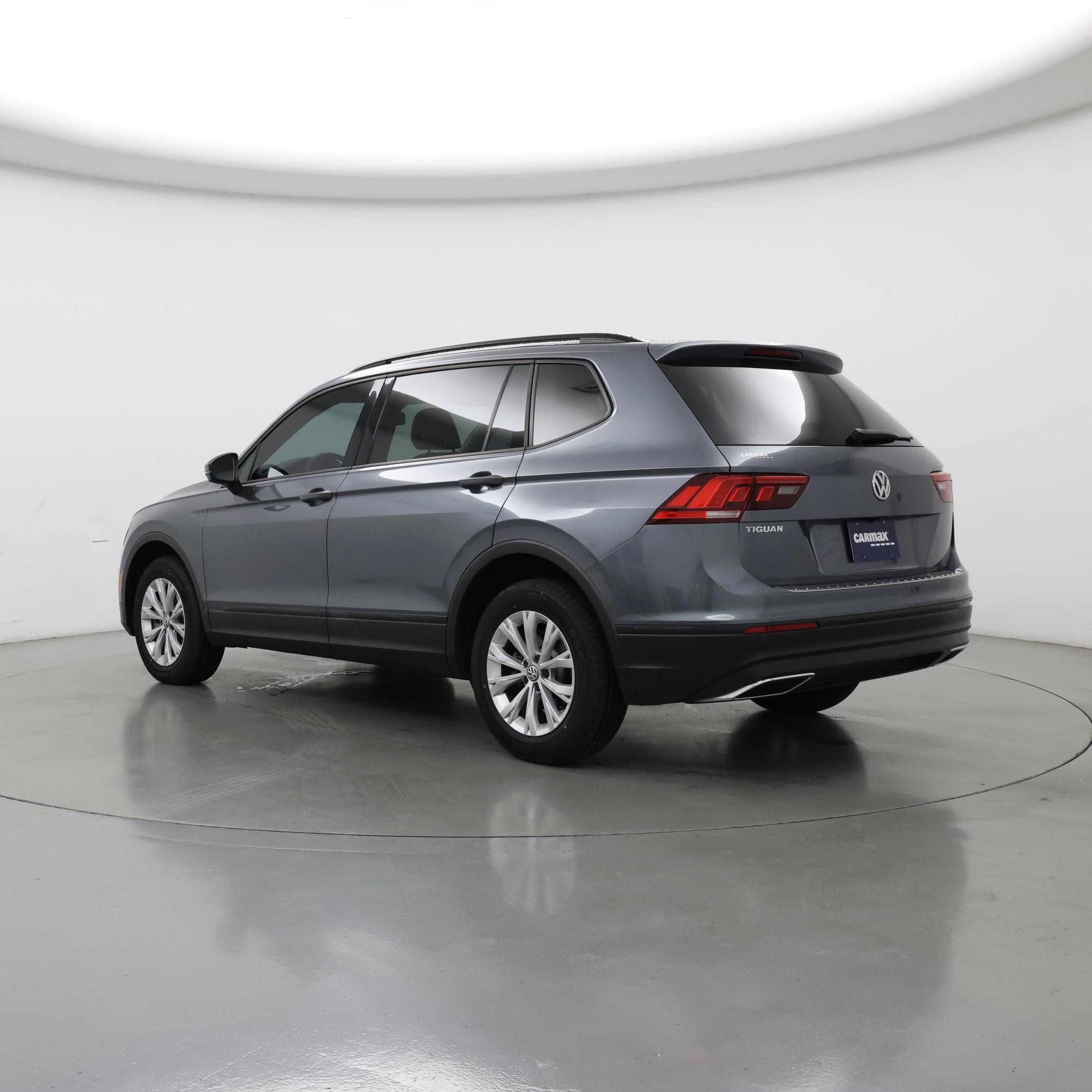 Thumbnail: 2019 Volkswagen Tiguan - 2