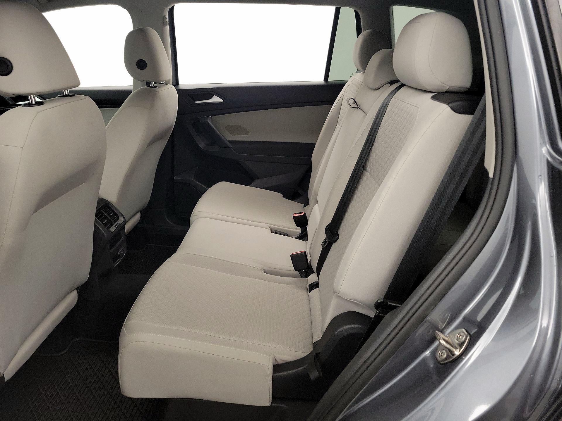 Thumbnail: 2019 Volkswagen Tiguan - 19