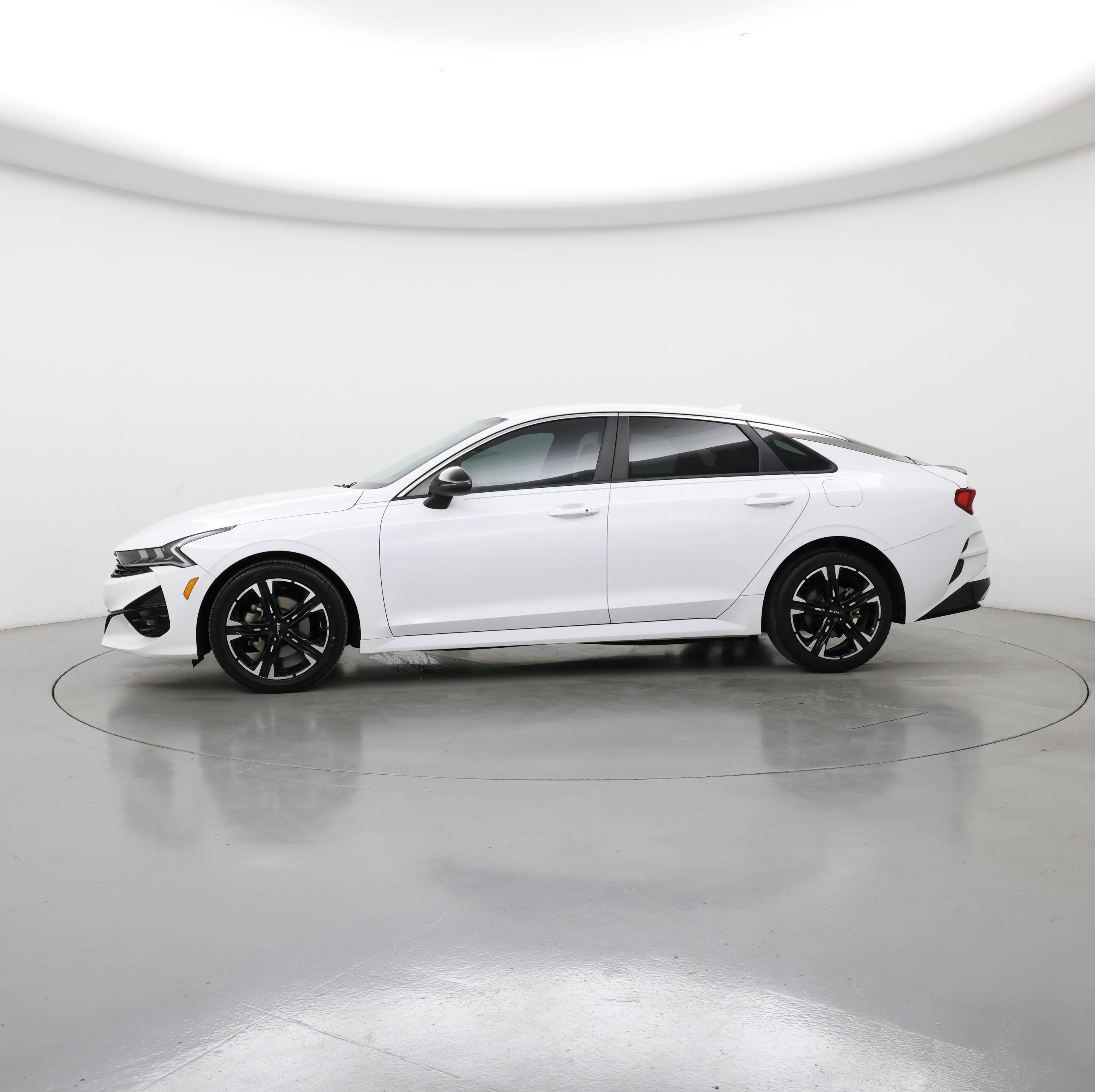 Thumbnail: 2023 Kia K5 - 3