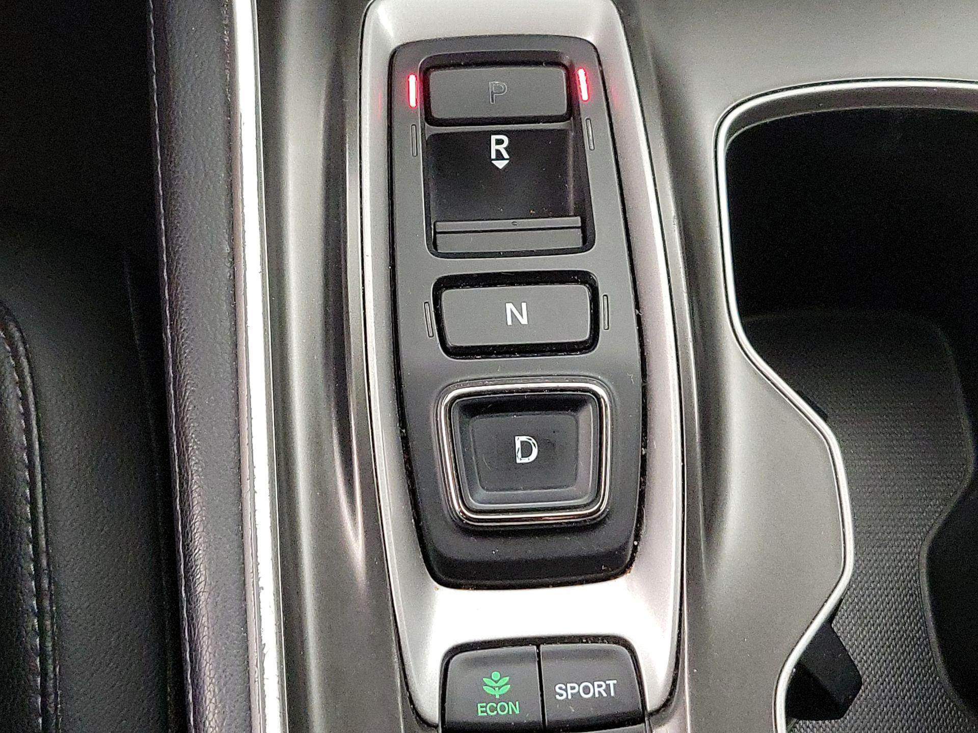 Thumbnail: 2018 Honda Accord - 18