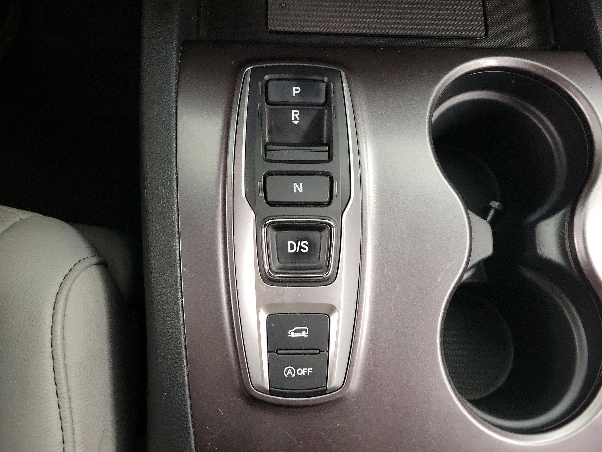 Thumbnail: 2022 Honda Passport - 17