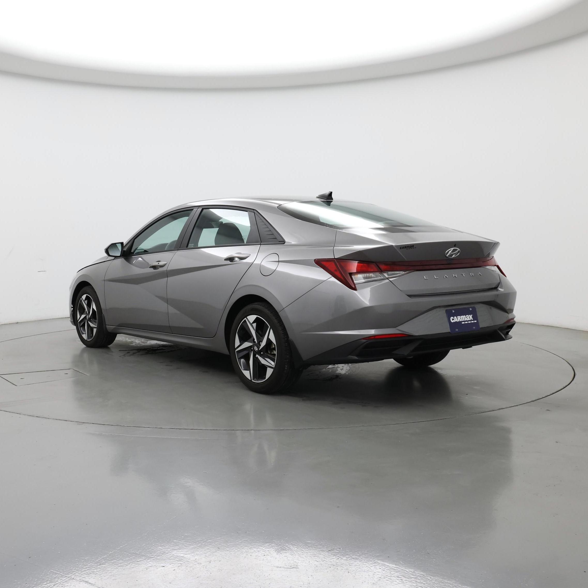 Thumbnail: 2023 Hyundai Elantra - 2