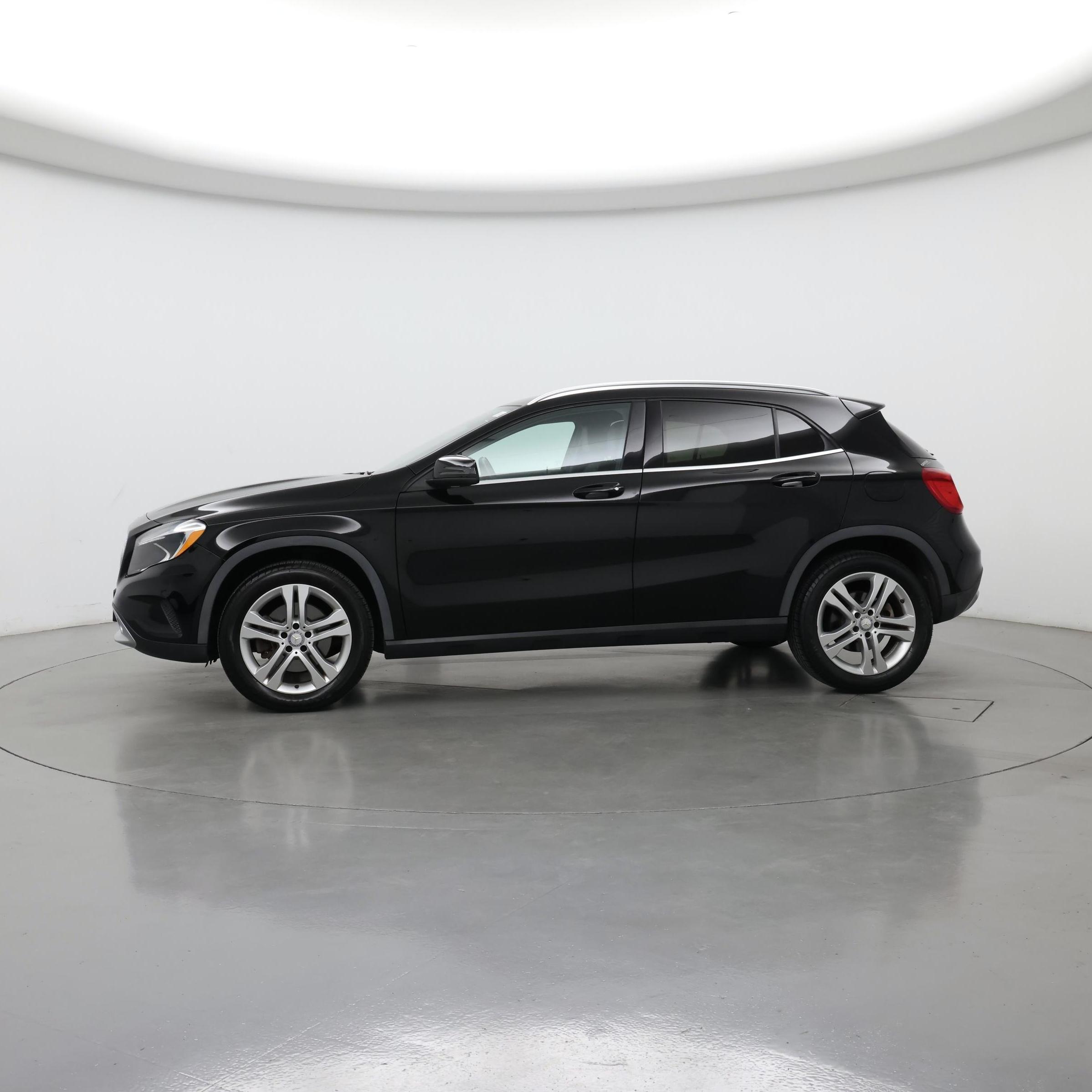 Thumbnail: 2015 Mercedes-Benz GLA - 3