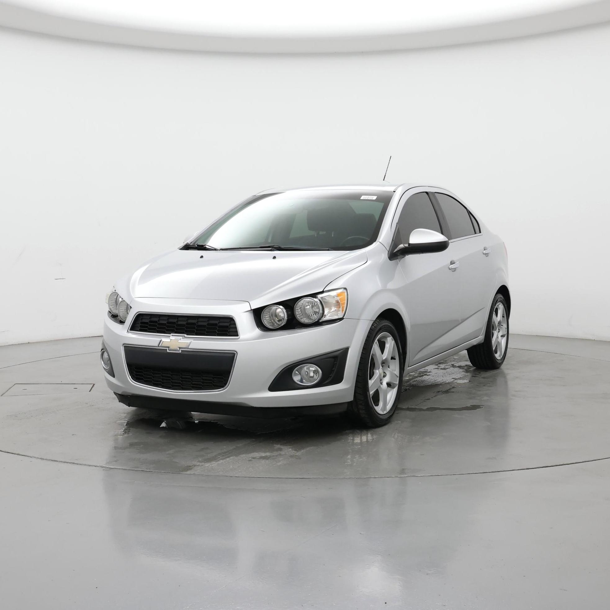 Thumbnail: 2016 Chevrolet Sonic - 4