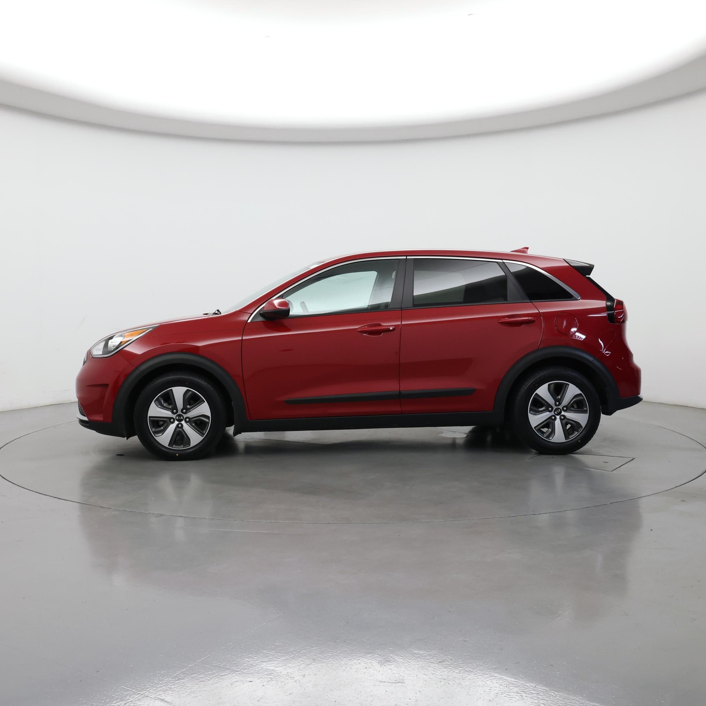 Thumbnail: 2017 Kia Niro - 3