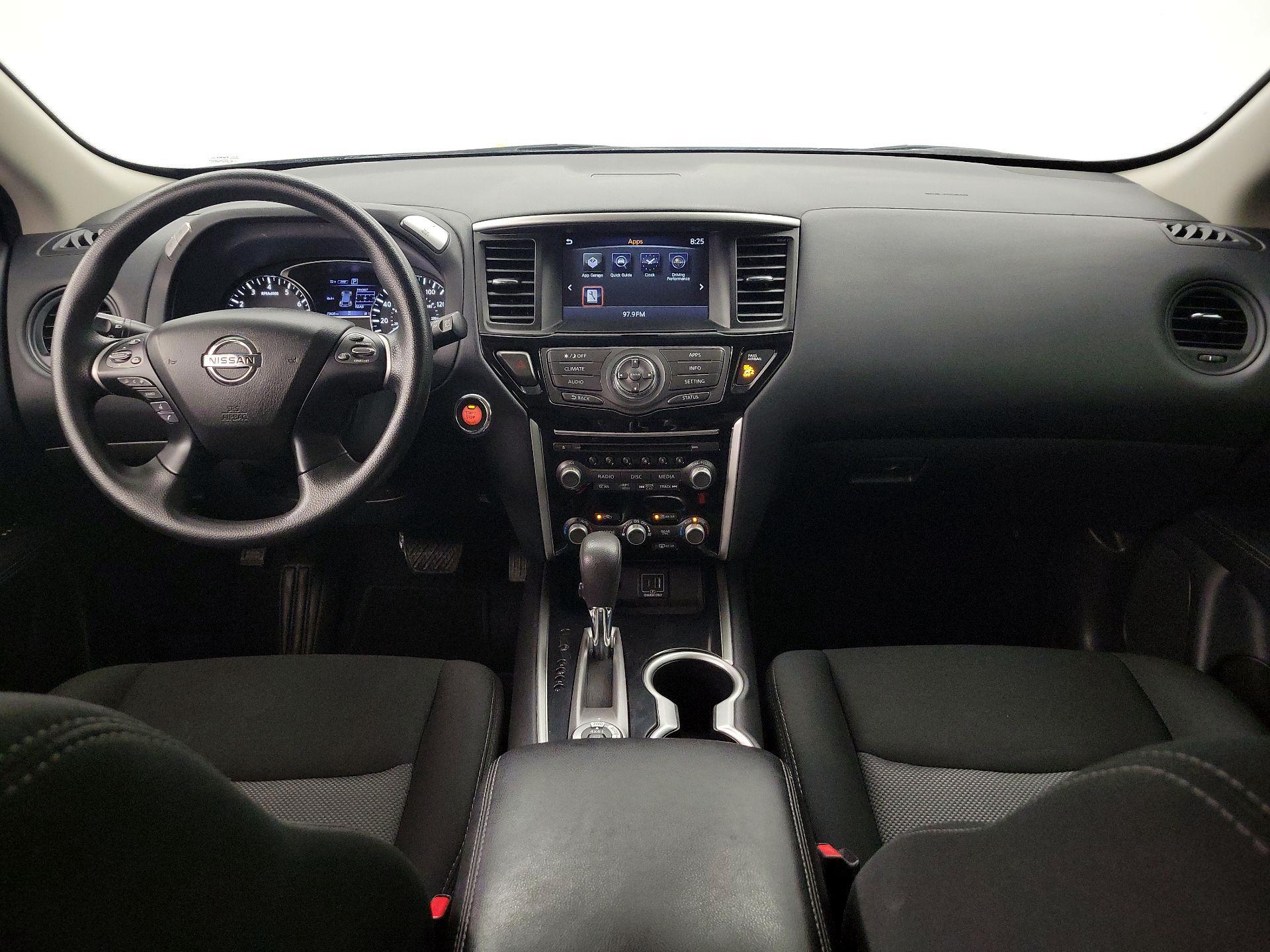 Thumbnail: 2020 Nissan Pathfinder - 9