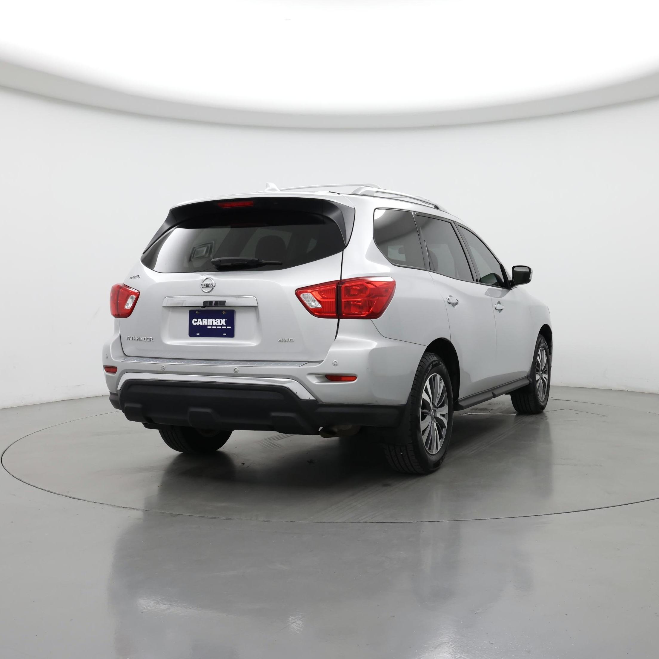 Thumbnail: 2020 Nissan Pathfinder - 8