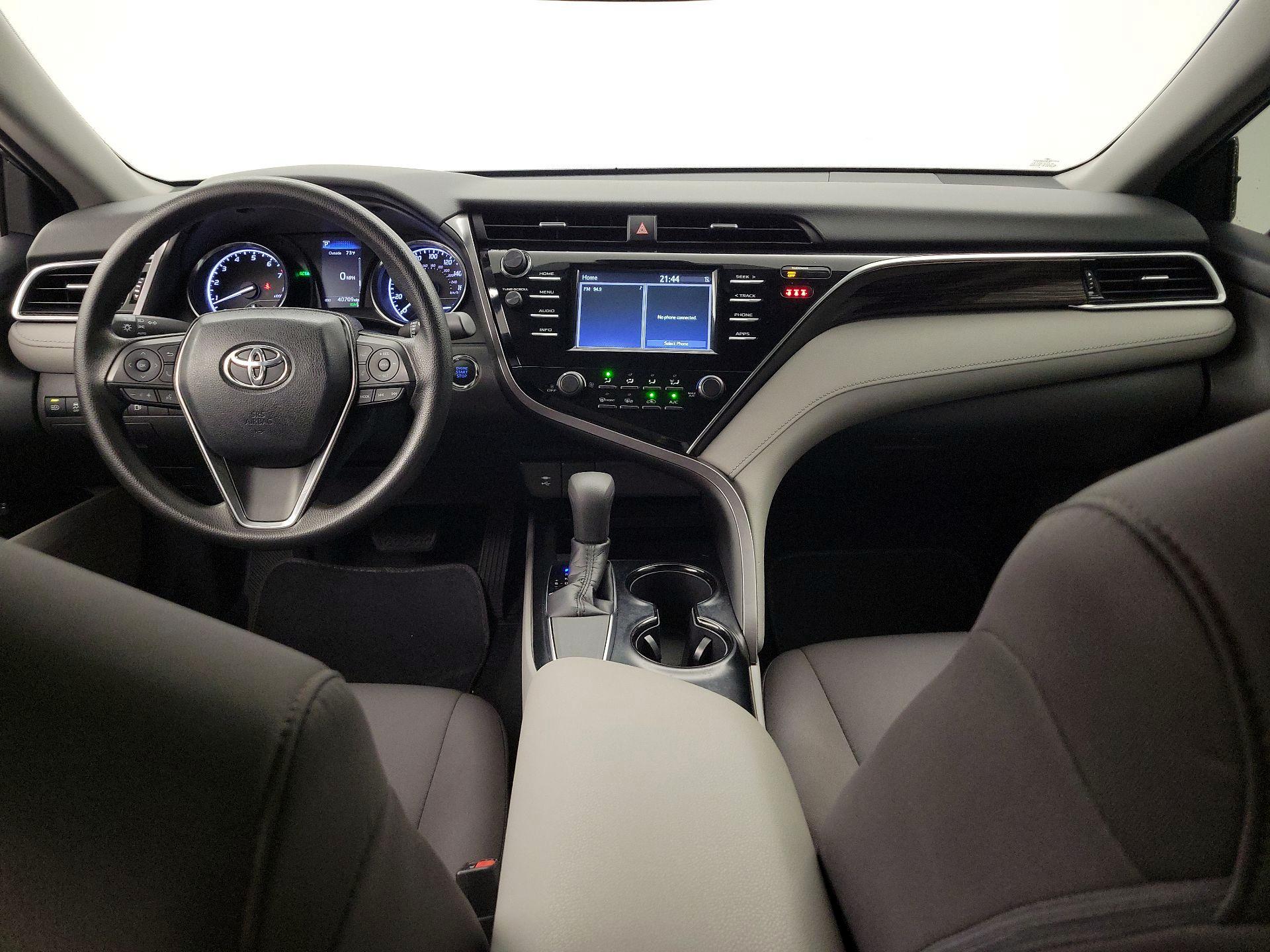 Thumbnail: 2018 Toyota Camry - 9