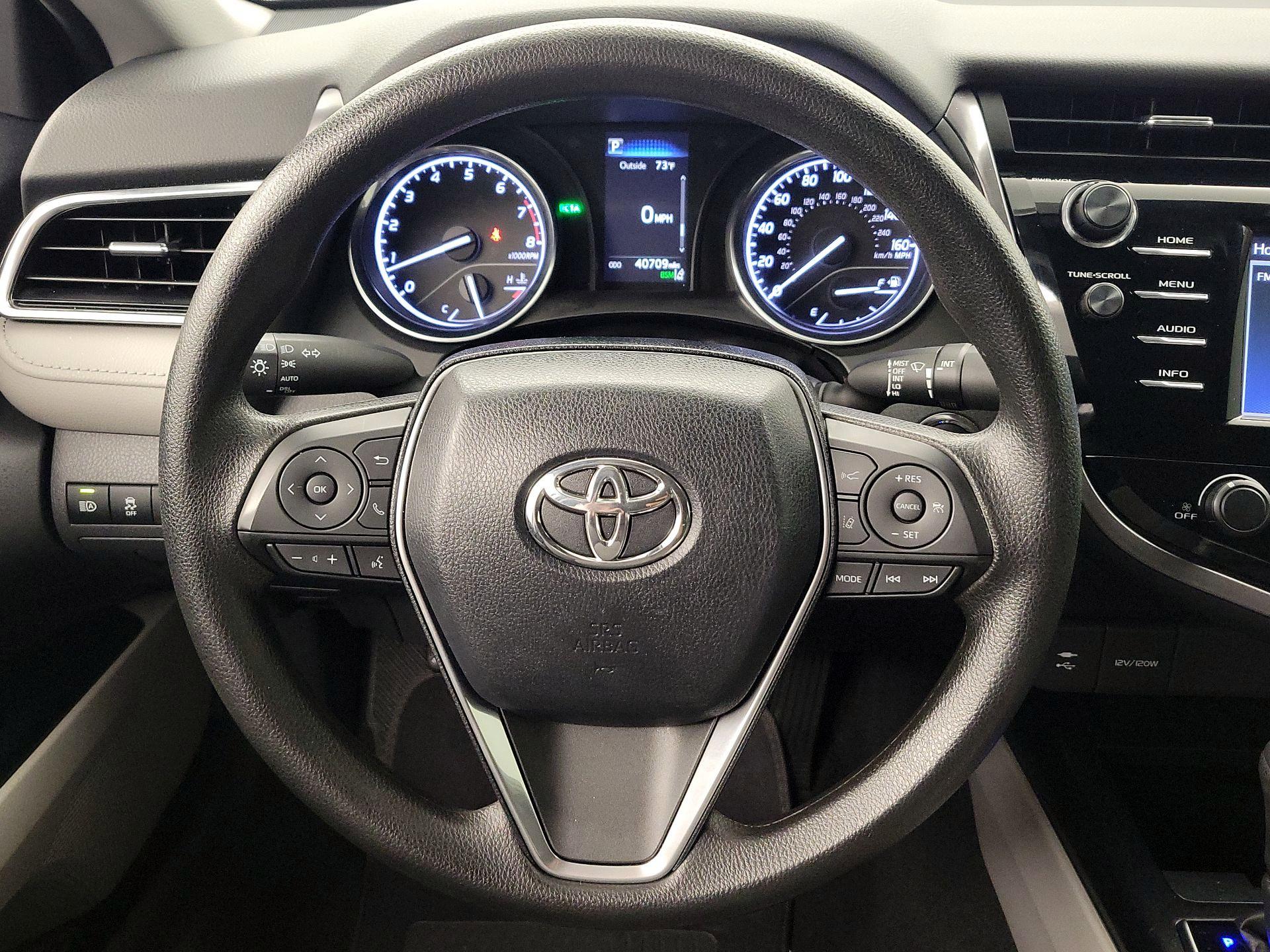 Thumbnail: 2018 Toyota Camry - 10