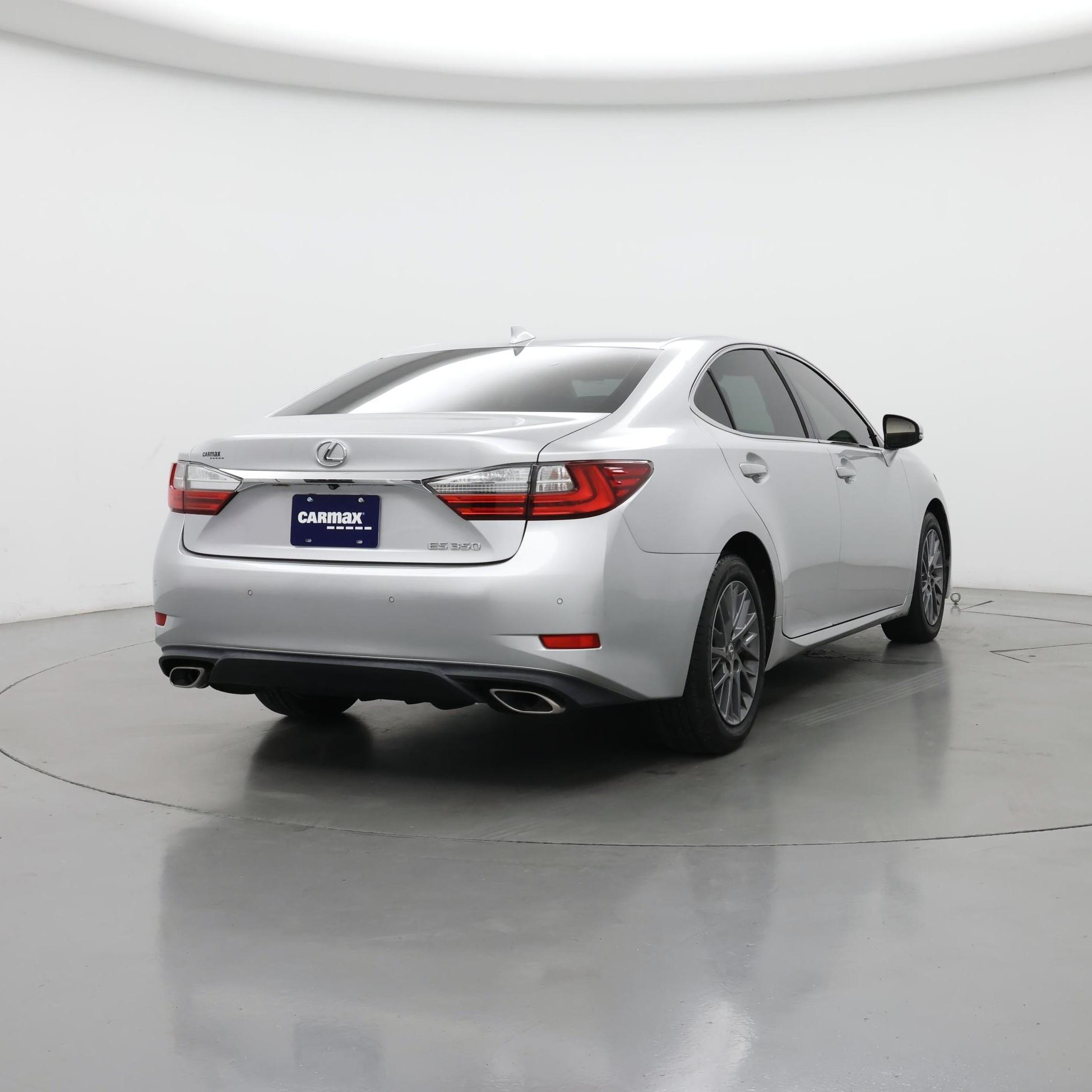 Thumbnail: 2018 Lexus ES - 8