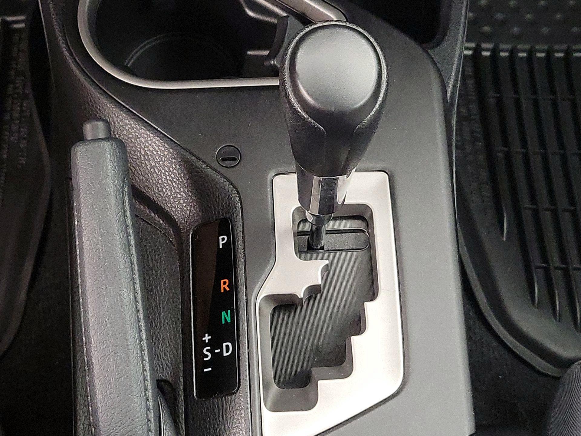 Thumbnail: 2017 Toyota RAV4 - 17