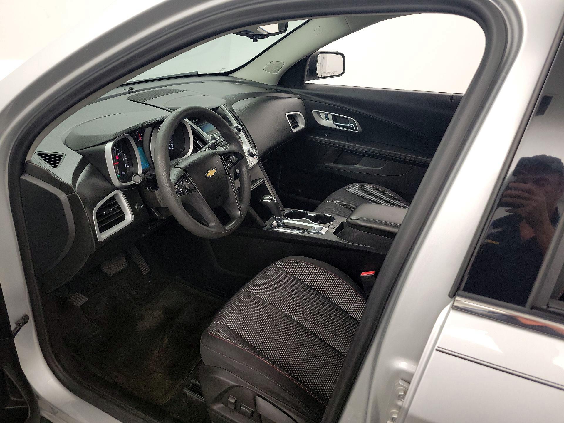 Thumbnail: 2017 Chevrolet Equinox - 11
