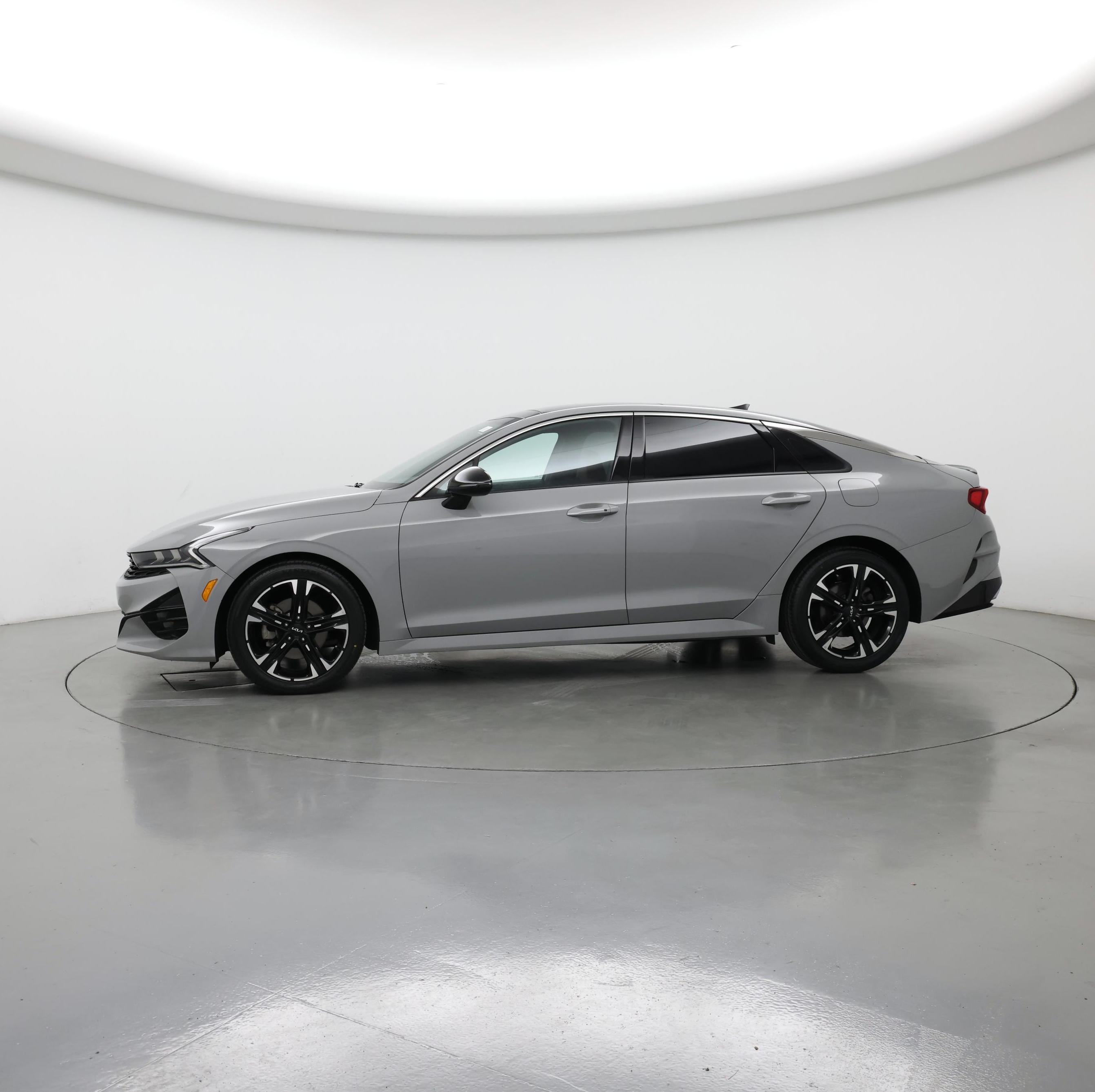 Thumbnail: 2023 Kia K5 - 3