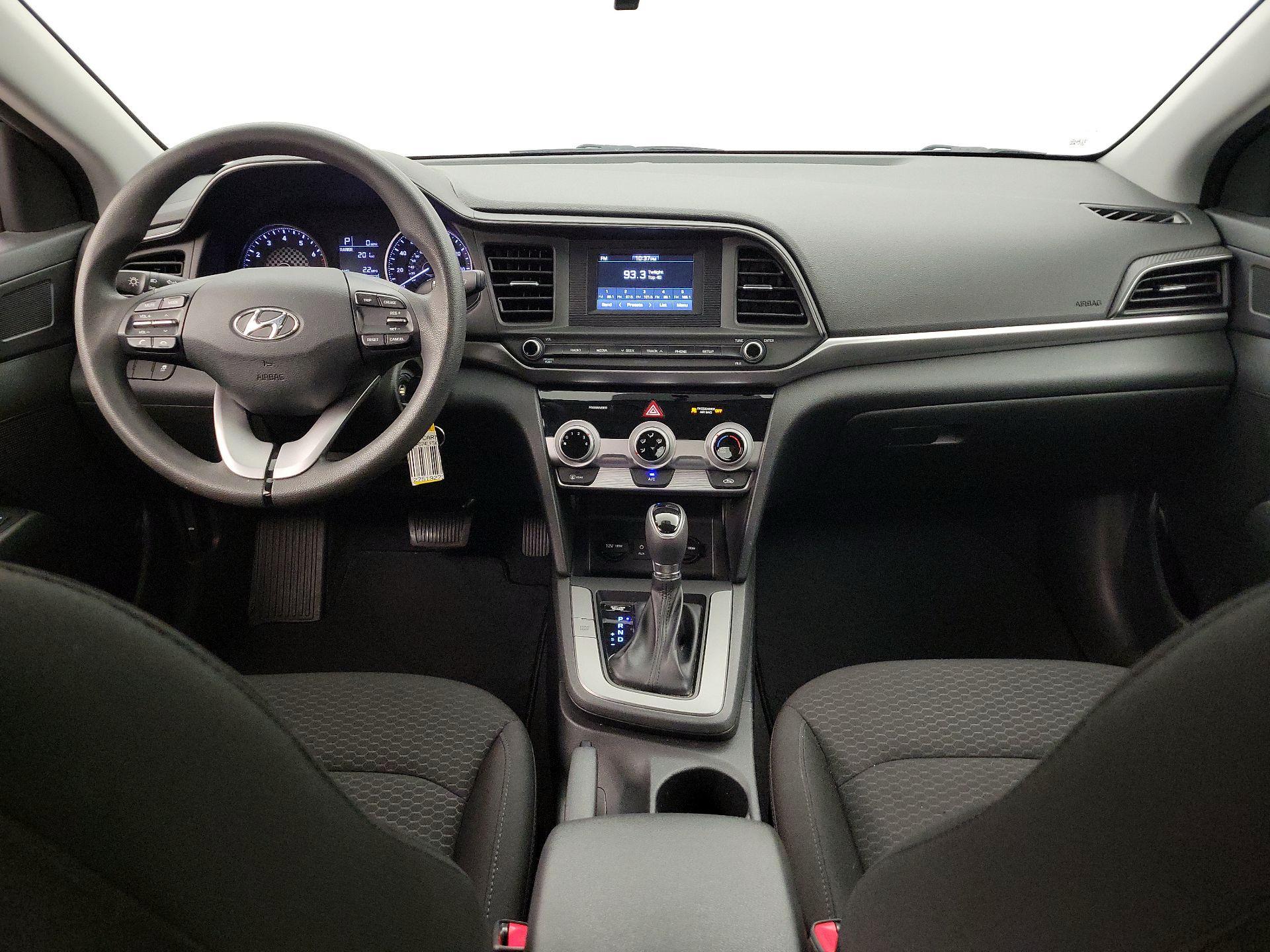 Thumbnail: 2019 Hyundai Elantra - 9