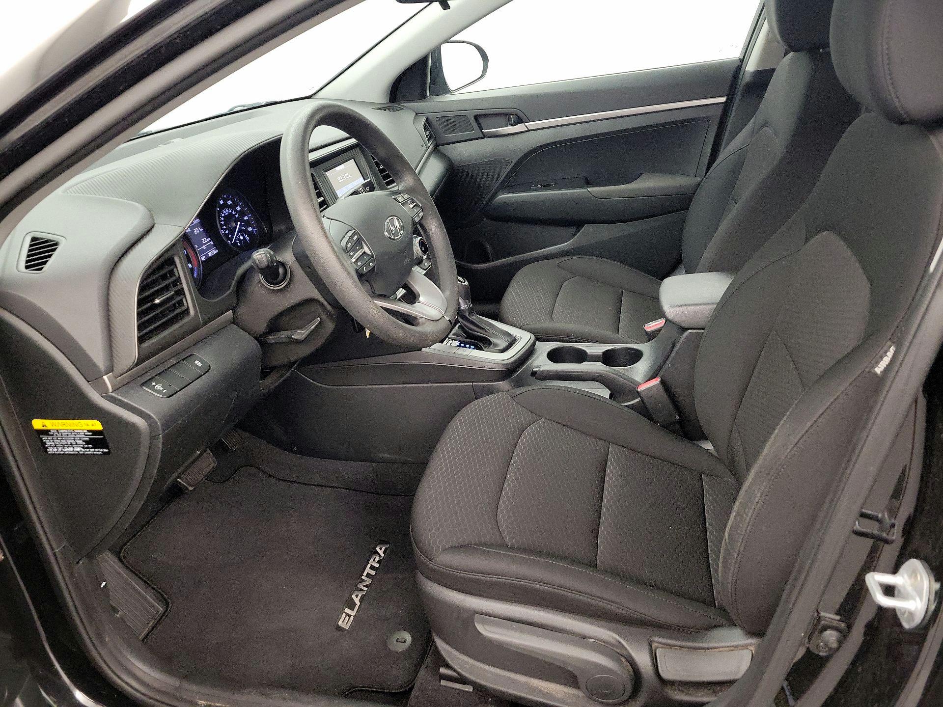 Thumbnail: 2019 Hyundai Elantra - 11