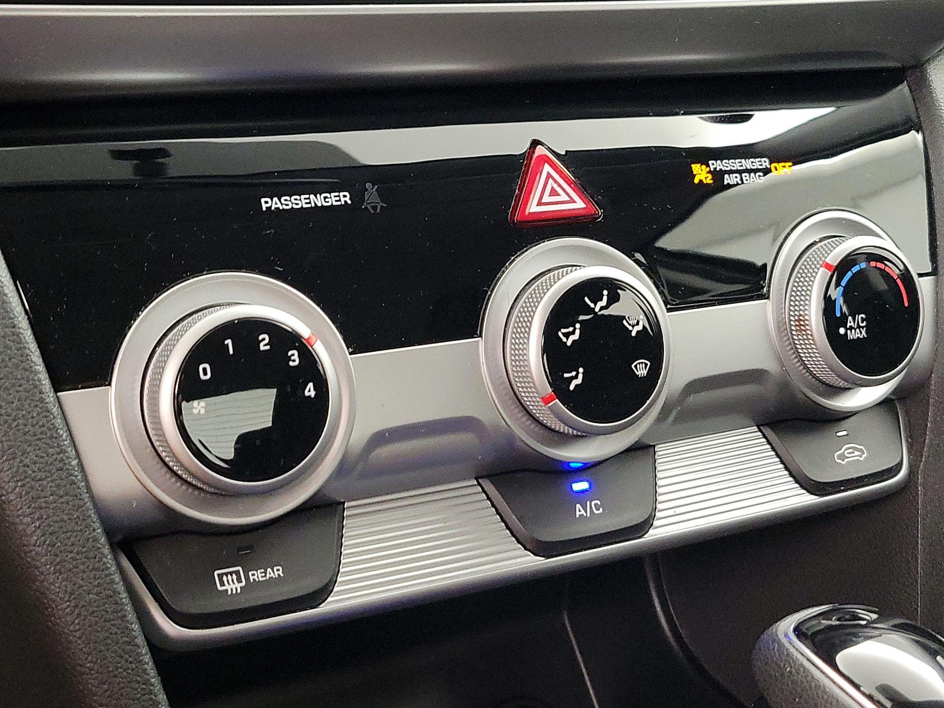 Thumbnail: 2019 Hyundai Elantra - 16