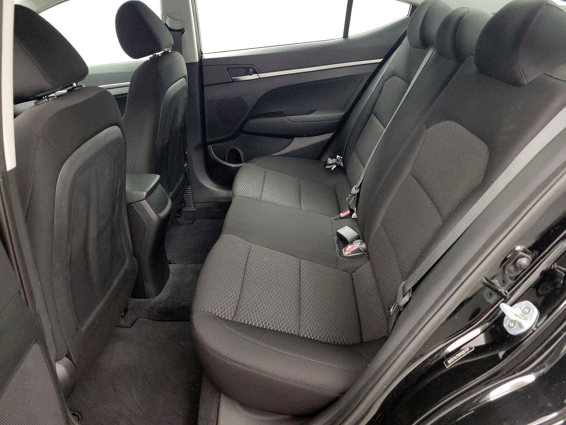 Thumbnail: 2019 Hyundai Elantra - 19