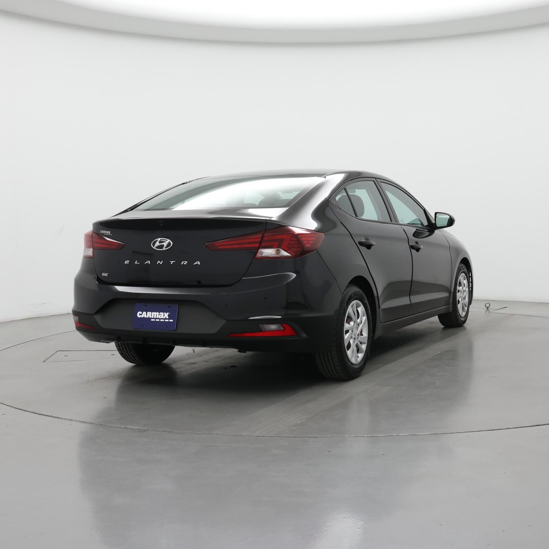 Thumbnail: 2019 Hyundai Elantra - 8