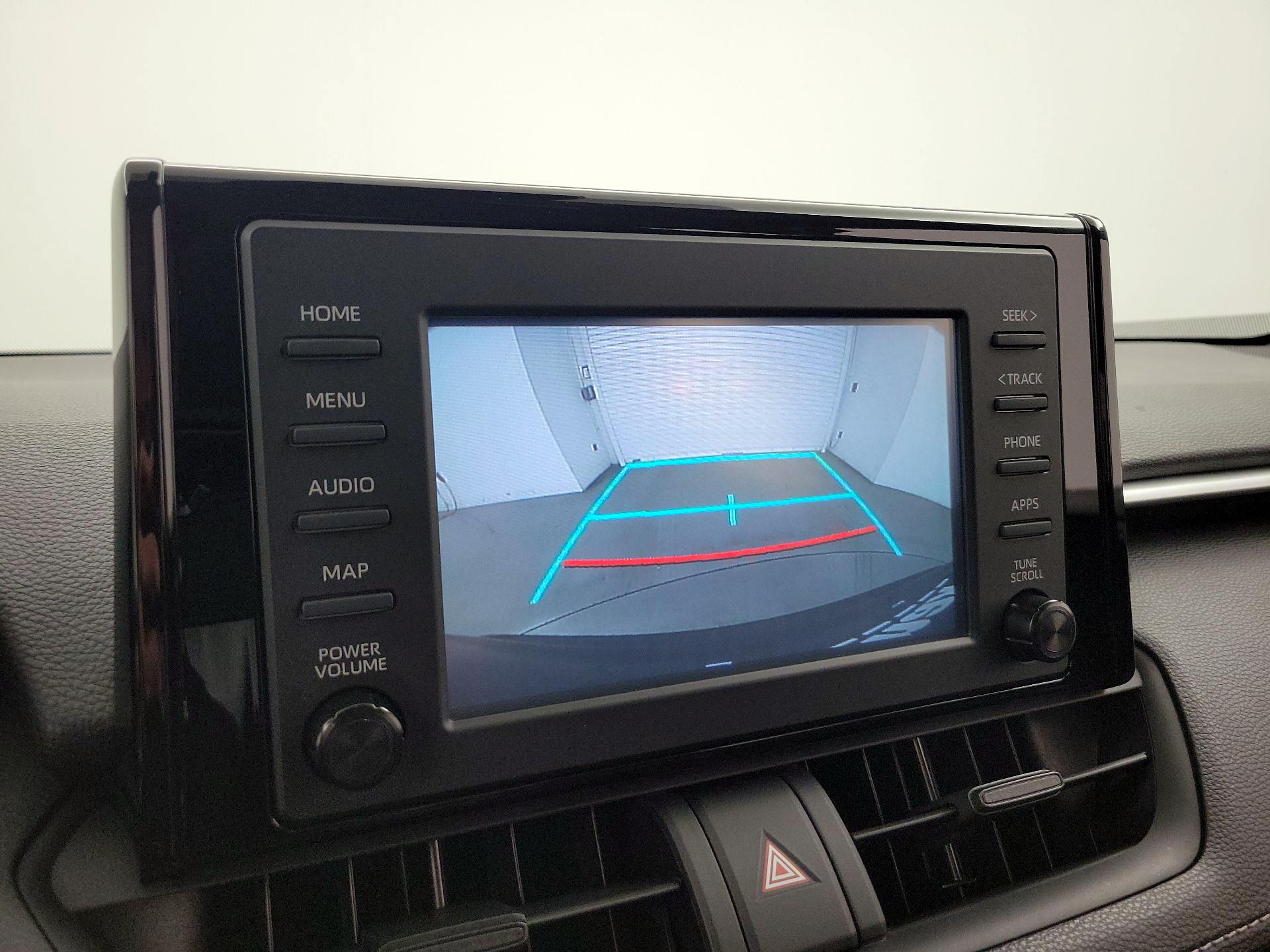 Thumbnail: 2019 Toyota RAV4 - 15