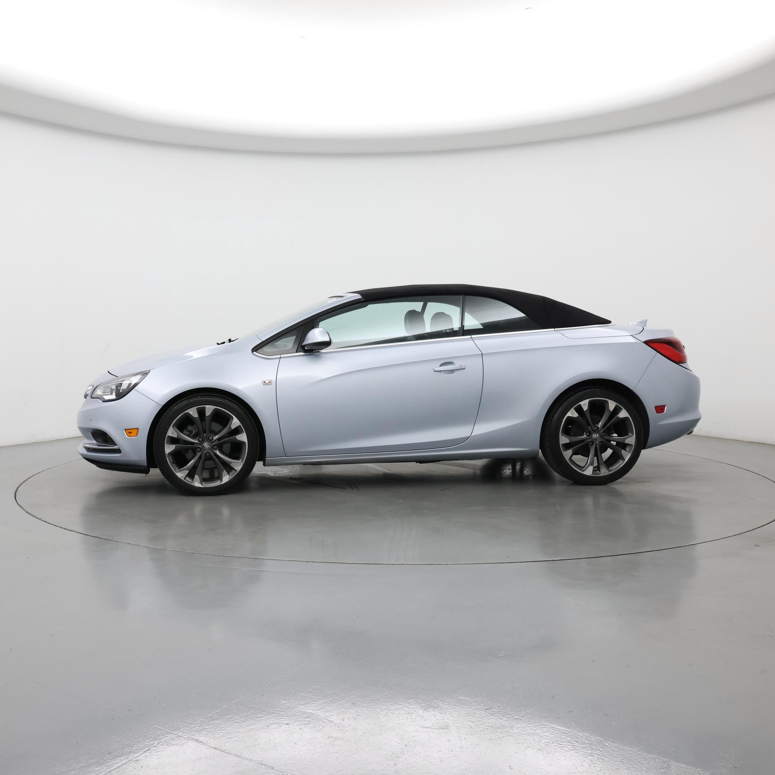 Thumbnail: 2018 Buick Cascada - 3