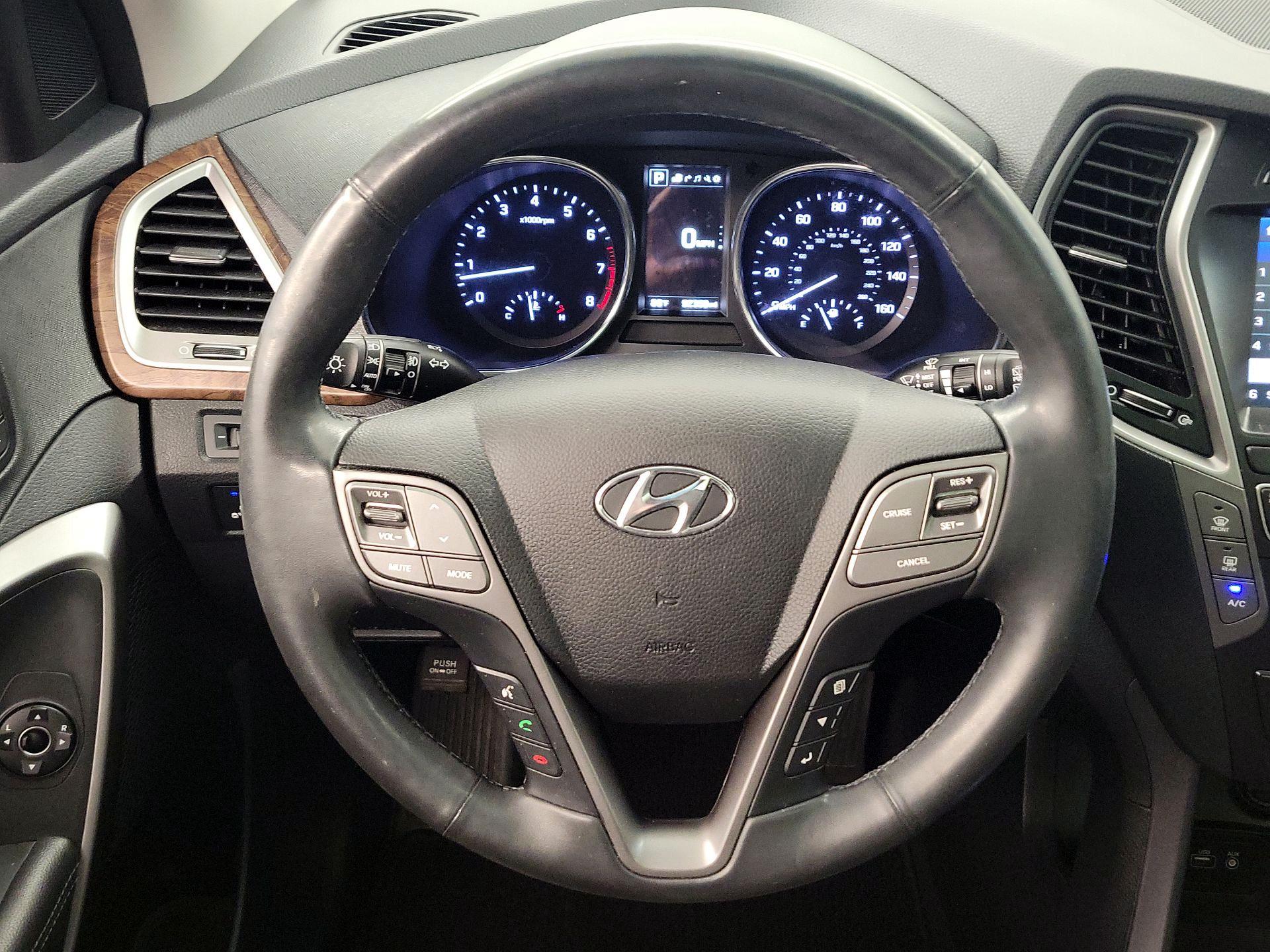 Thumbnail: 2017 Hyundai Santa Fe - 10