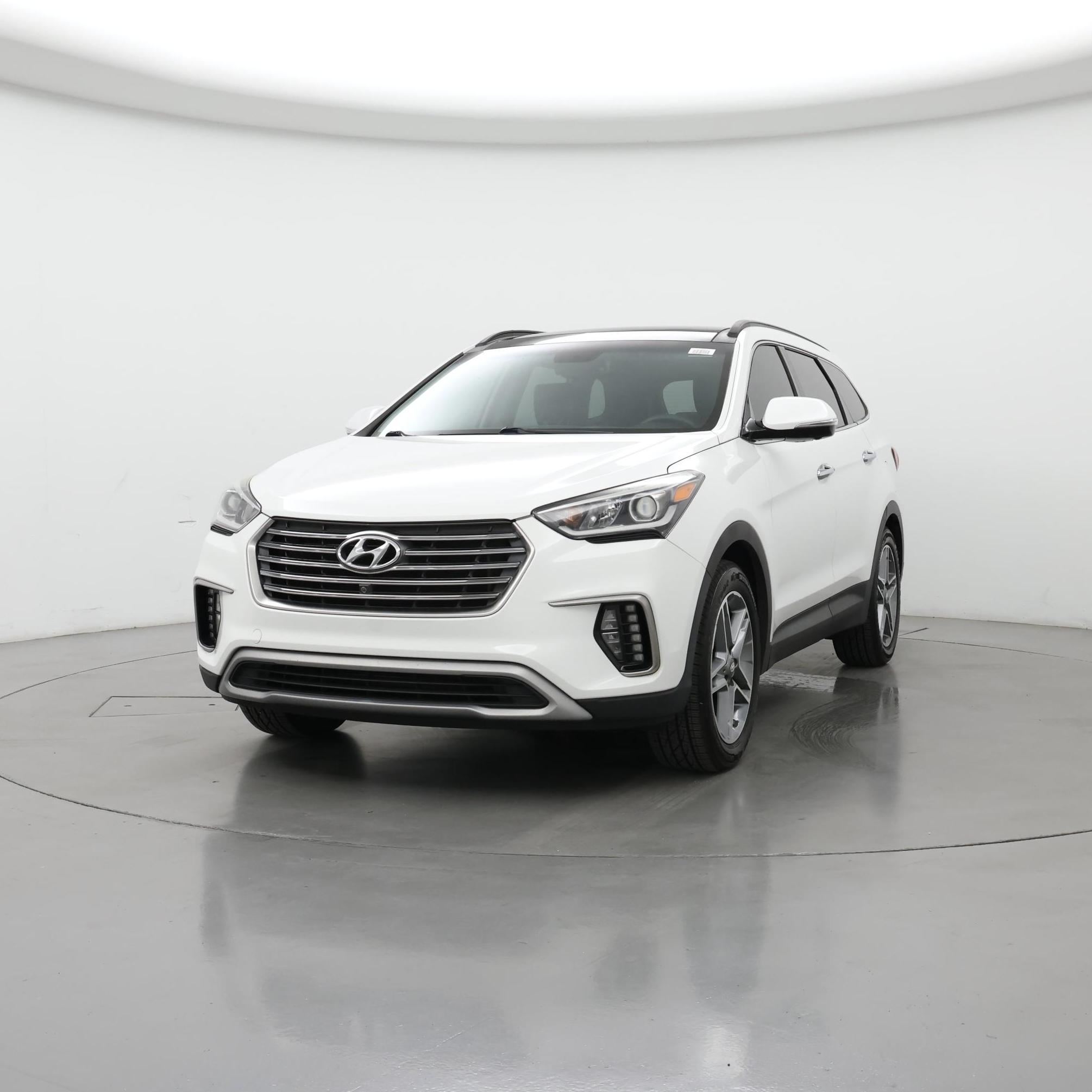Thumbnail: 2017 Hyundai Santa Fe - 4