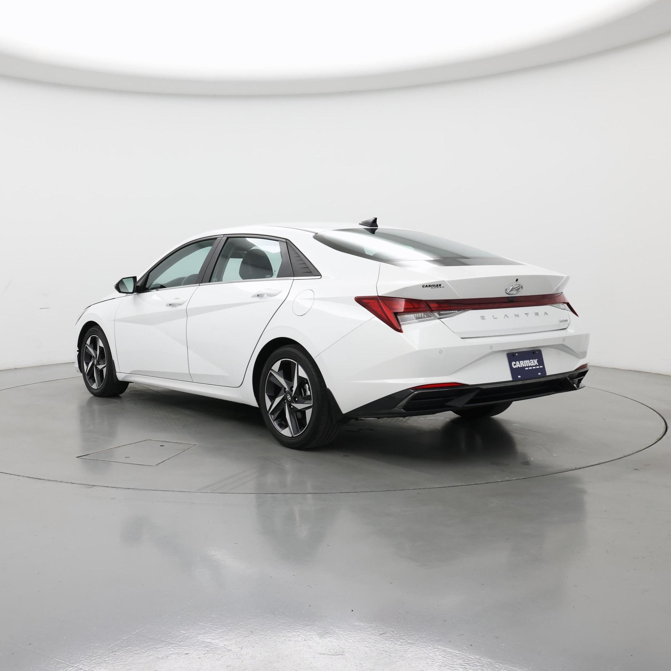 Thumbnail: 2023 Hyundai Elantra - 2