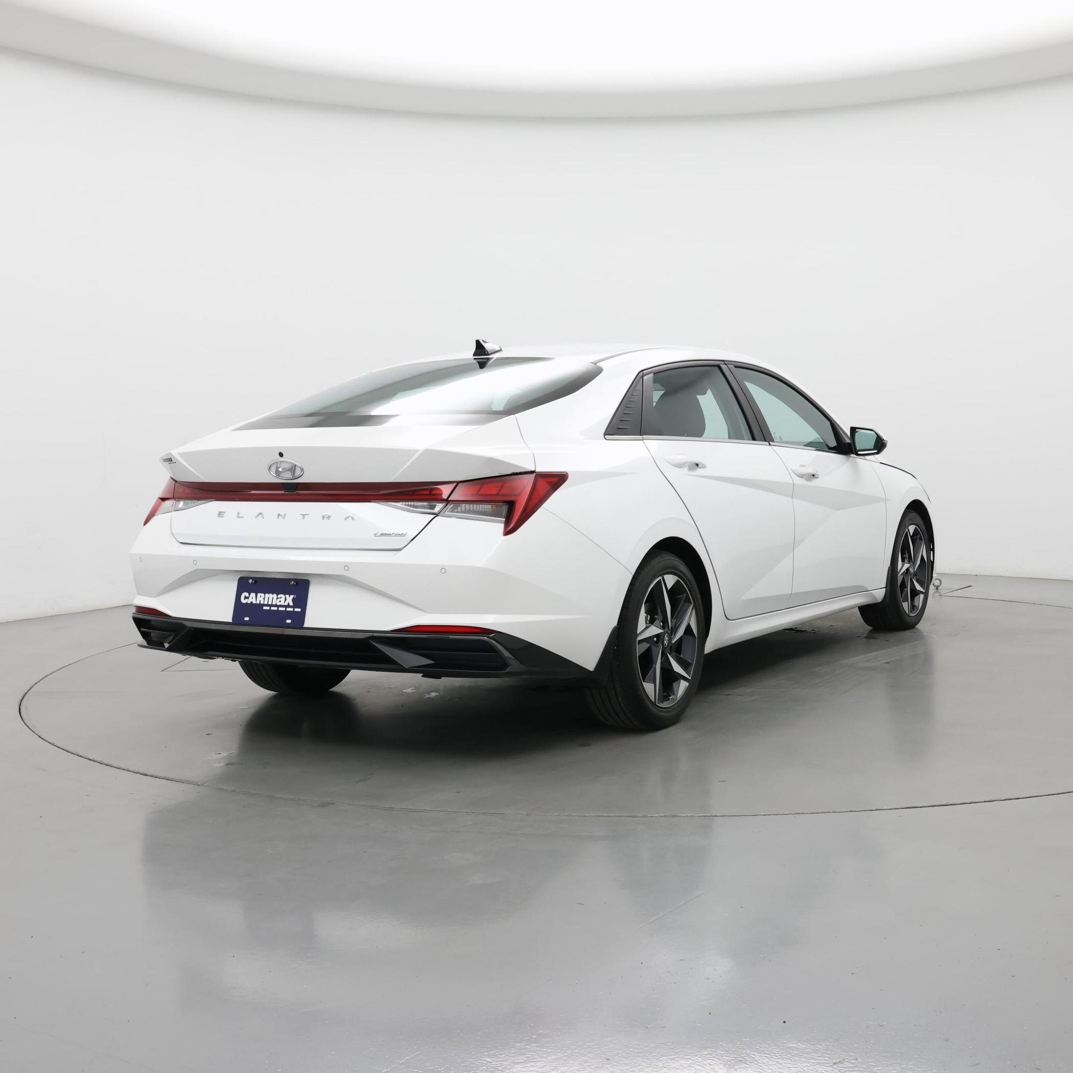 Thumbnail: 2023 Hyundai Elantra - 8
