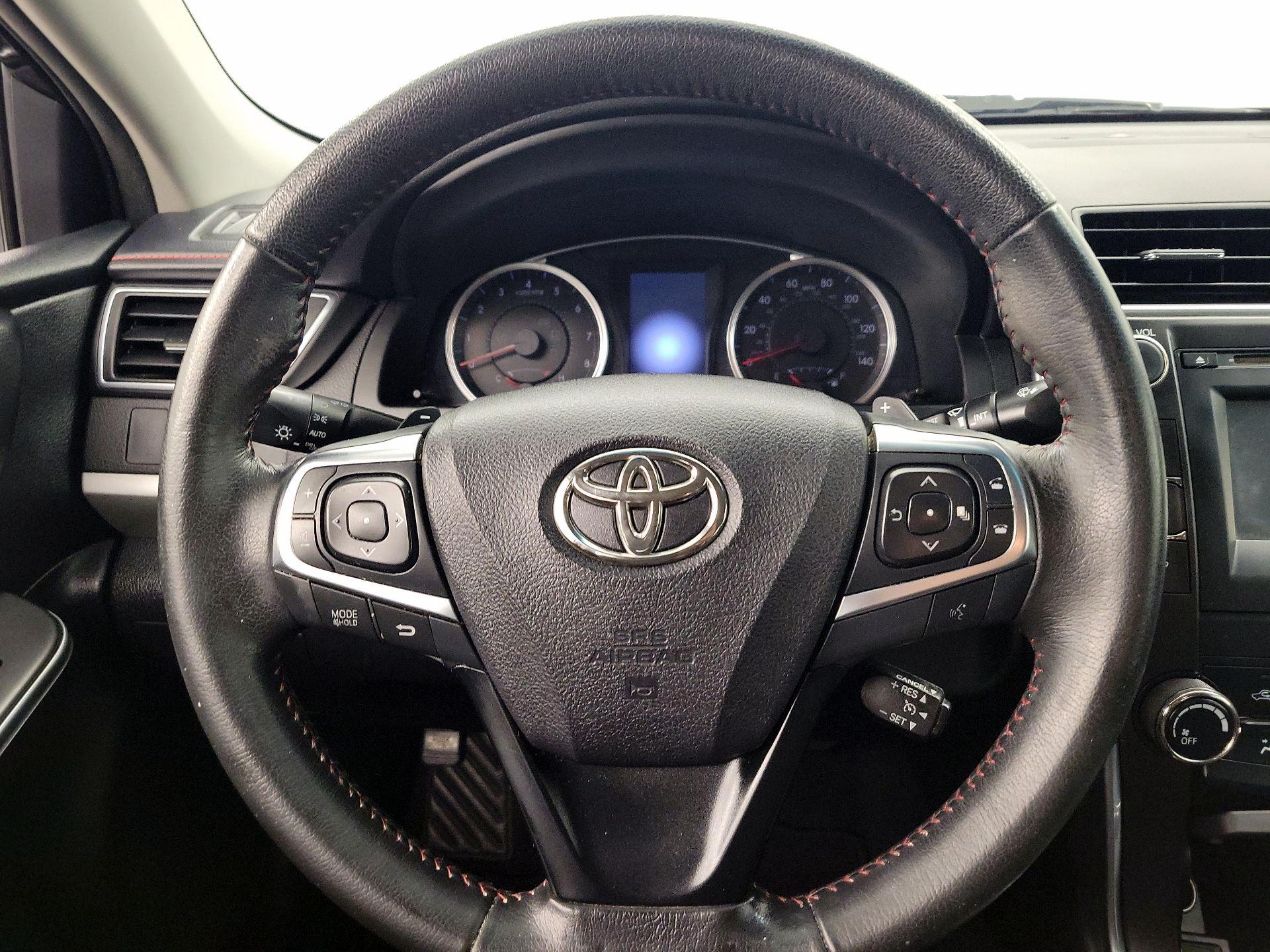 Thumbnail: 2017 Toyota Camry - 10