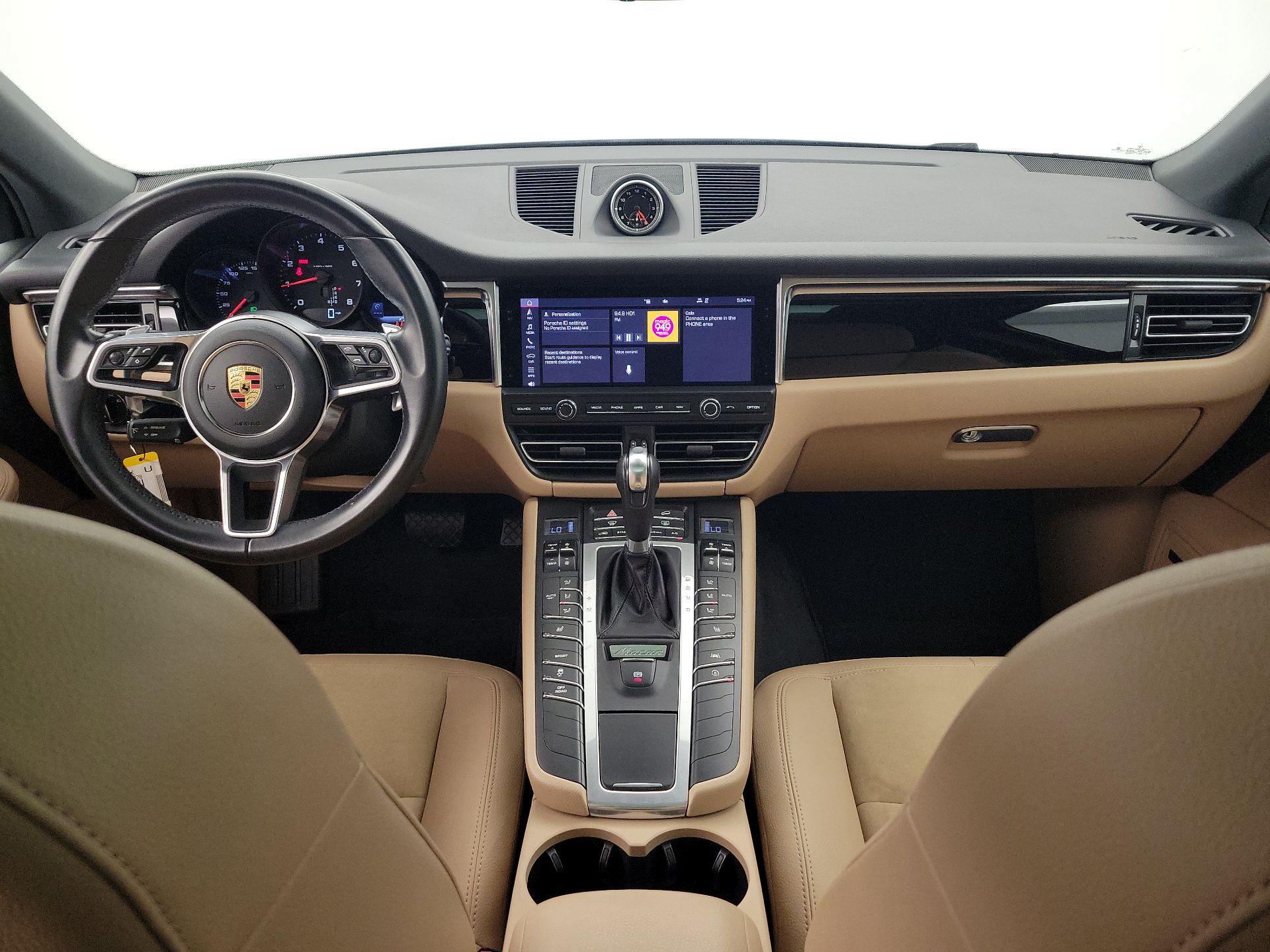 Thumbnail: 2021 Porsche Macan - 9