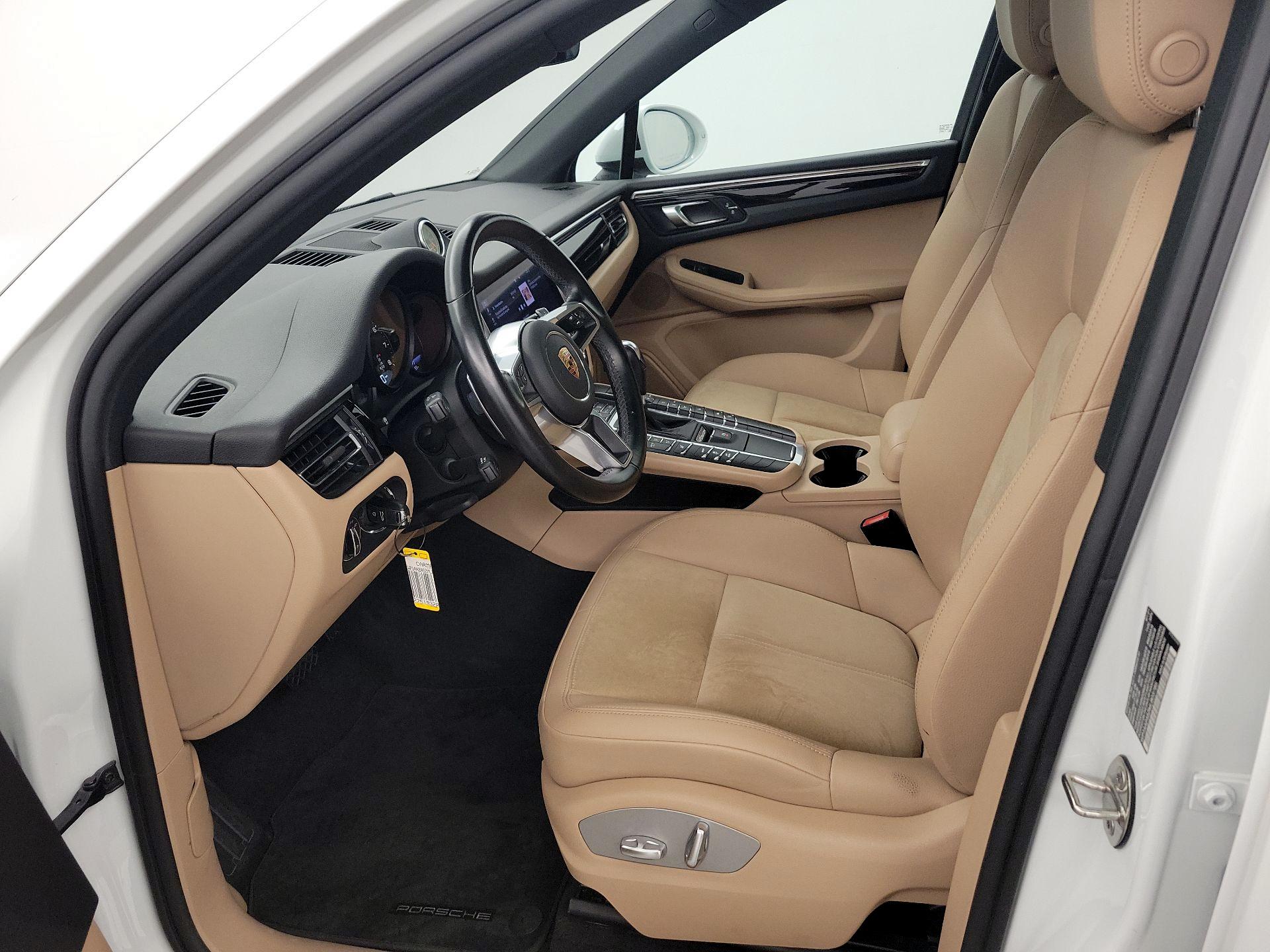 Thumbnail: 2021 Porsche Macan - 11