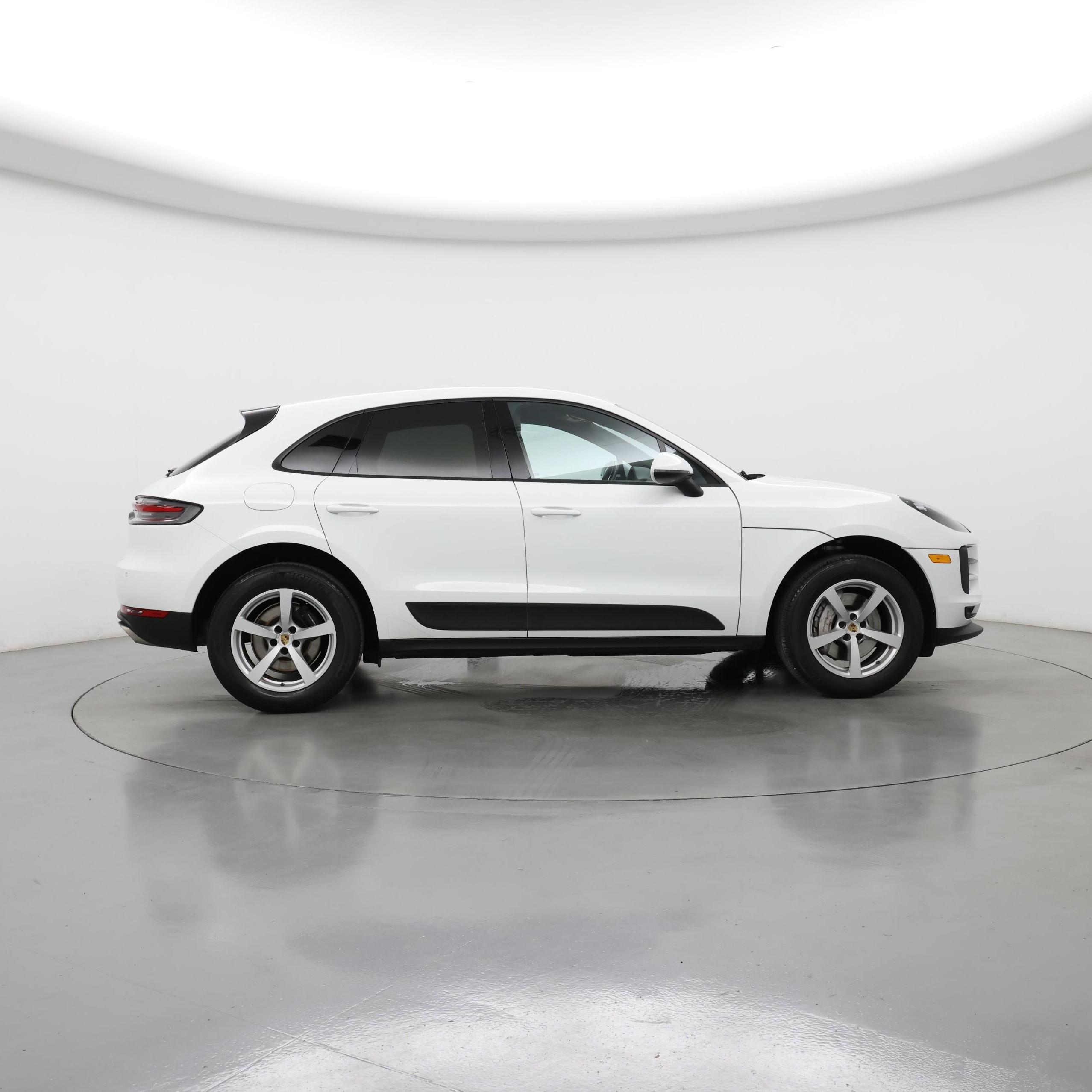 Thumbnail: 2021 Porsche Macan - 7