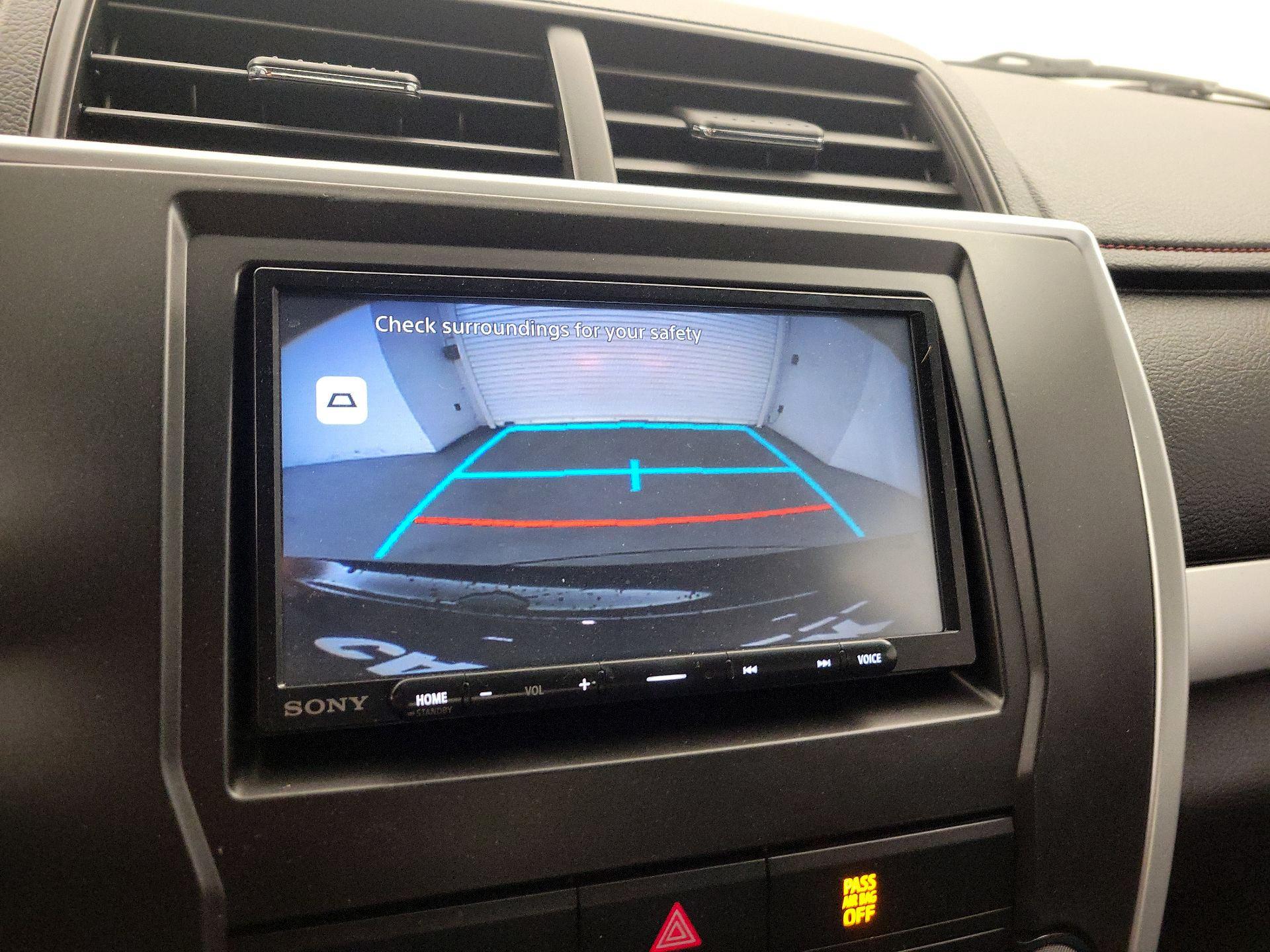 Thumbnail: 2015 Toyota Camry - 14