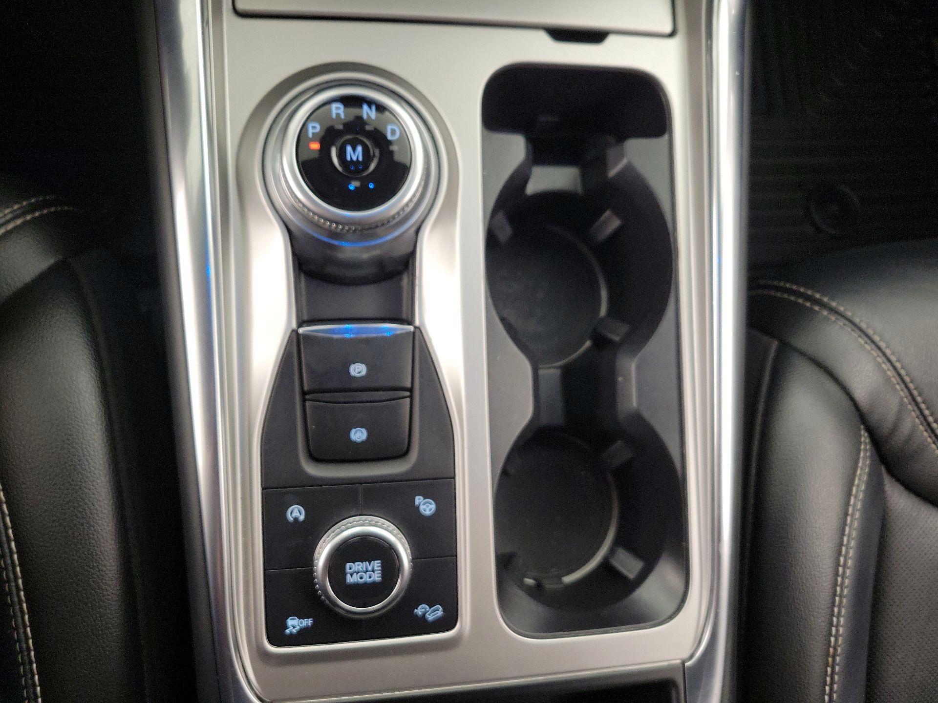 Thumbnail: 2020 Ford Explorer - 18