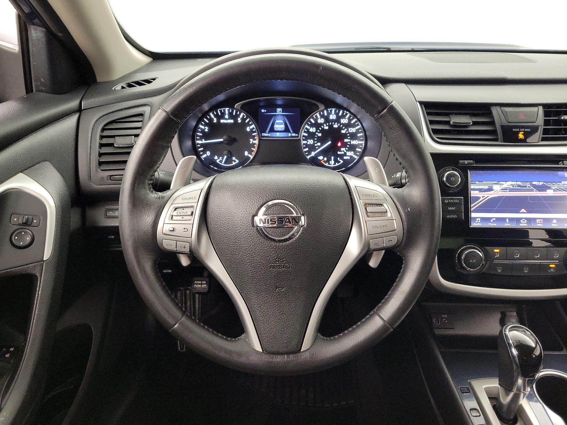 Thumbnail: 2018 Nissan Altima - 10