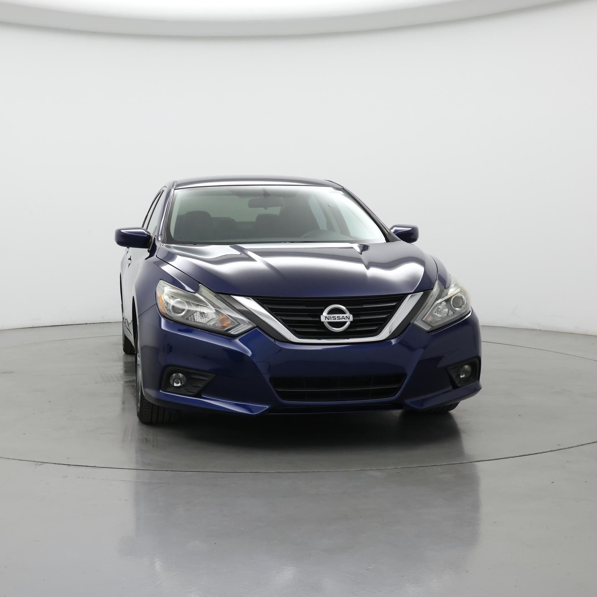 Thumbnail: 2018 Nissan Altima - 5