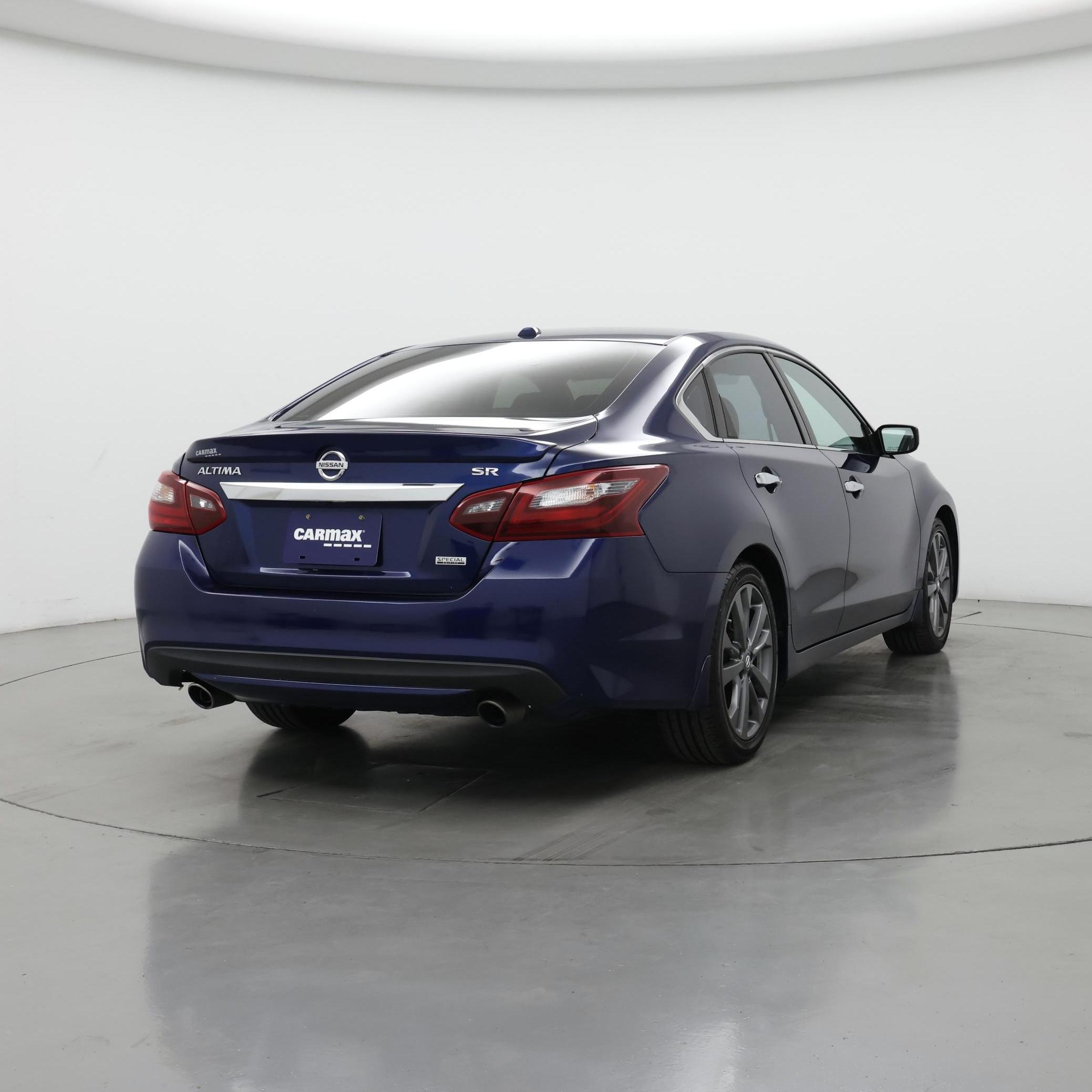 Thumbnail: 2018 Nissan Altima - 8