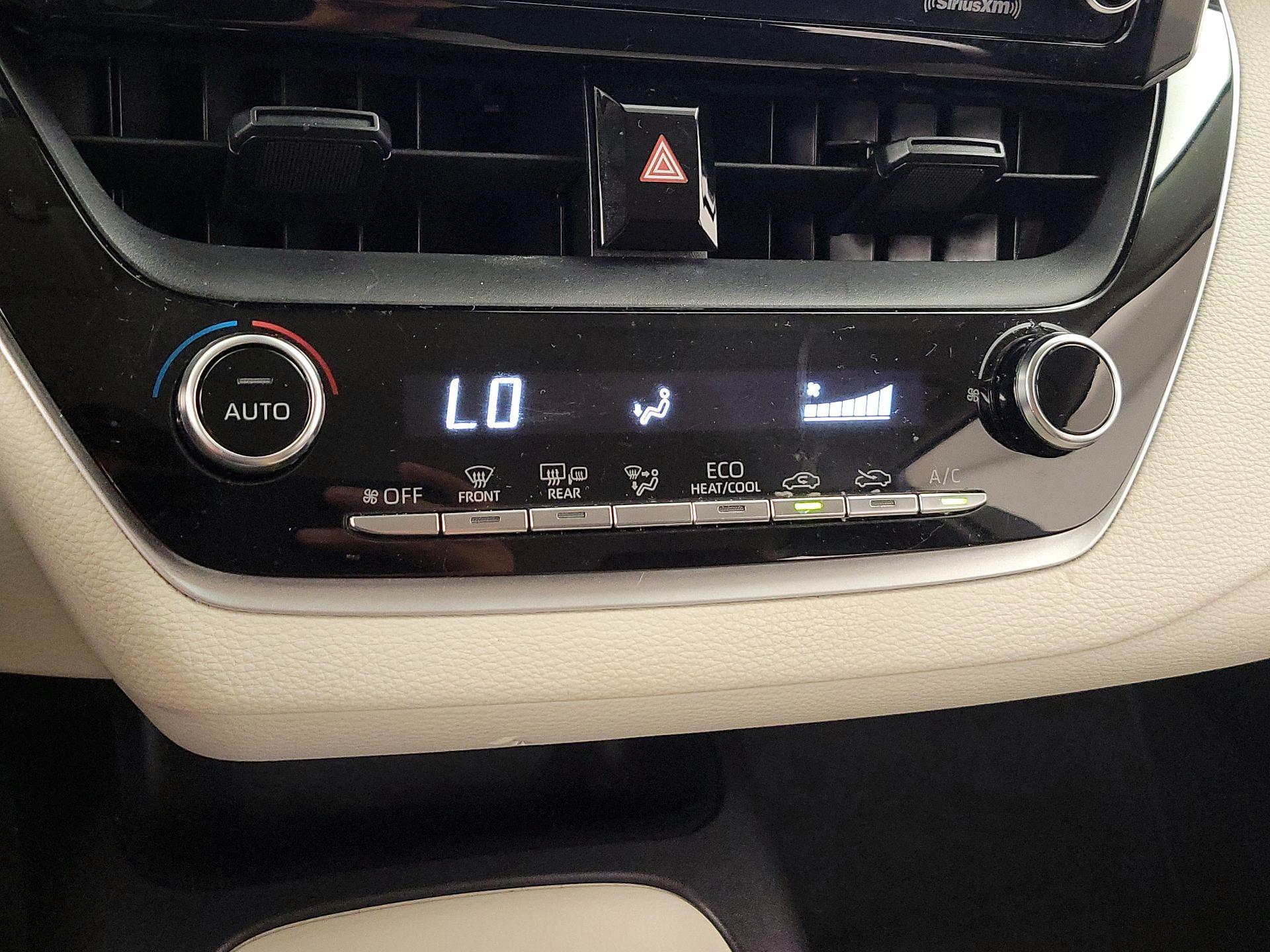 Thumbnail: 2021 Toyota Corolla - 17