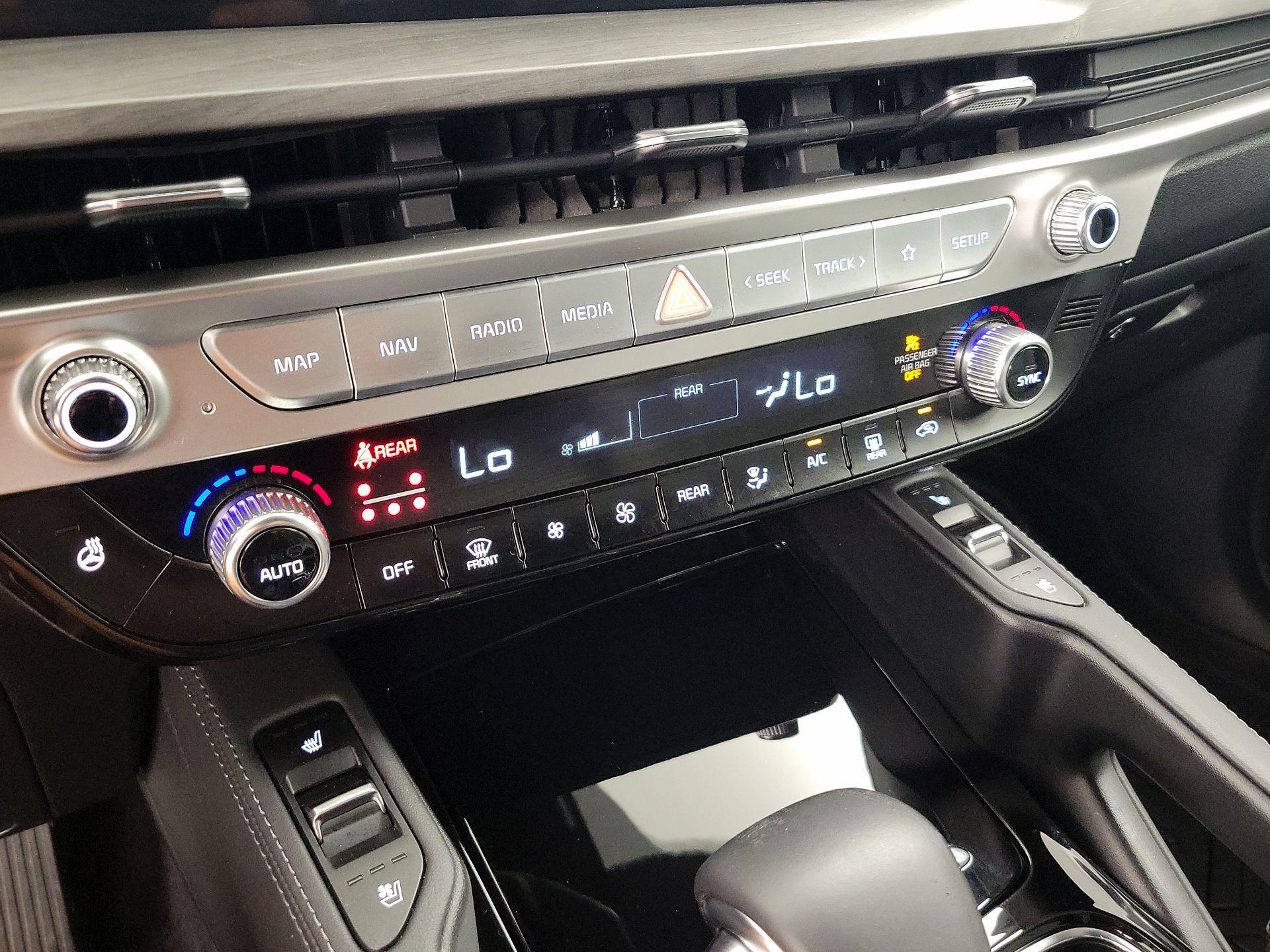 Thumbnail: 2023 Kia Telluride - 17