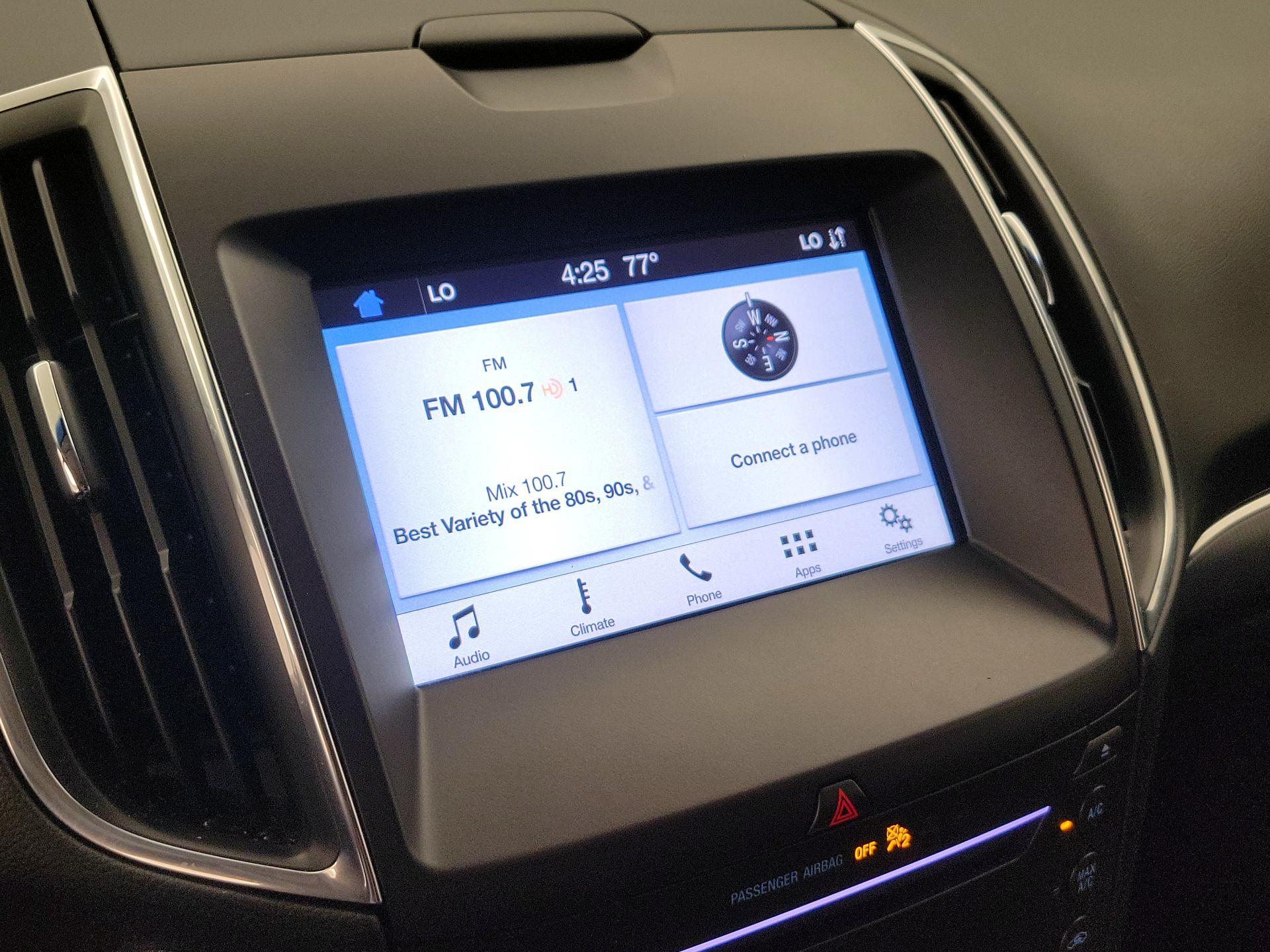 Thumbnail: 2019 Ford Edge - 15