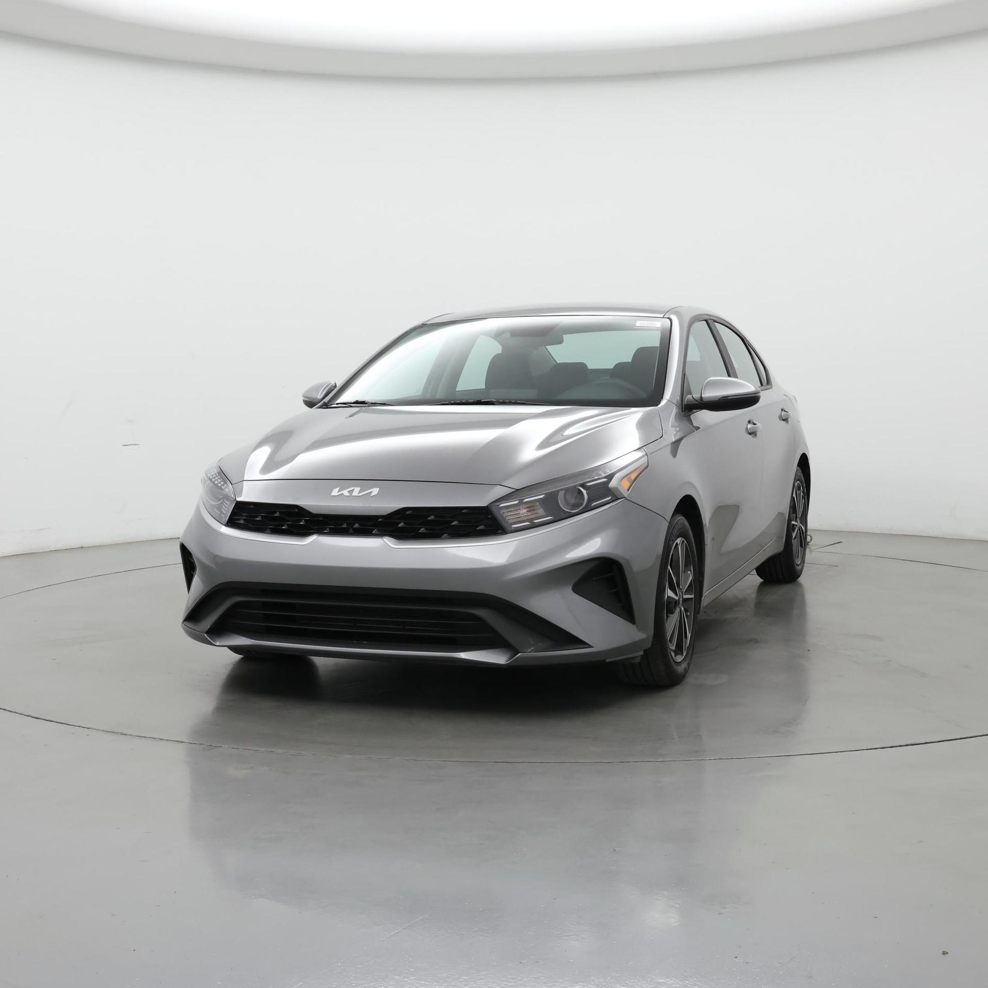 Thumbnail: 2023 Kia Forte - 4