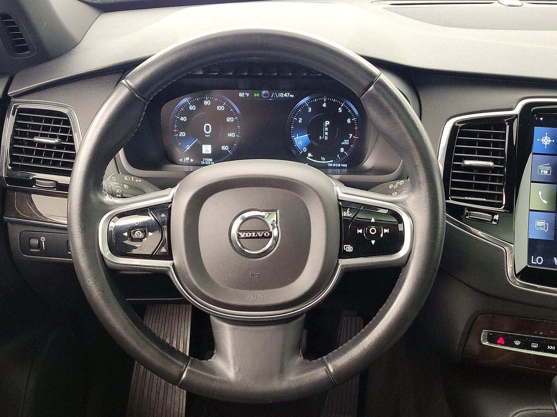 Thumbnail: 2016 Volvo XC90 - 10
